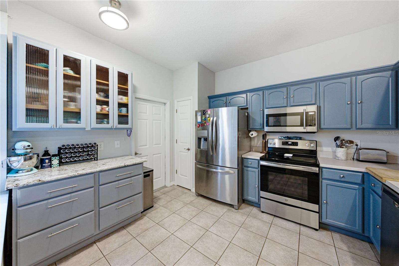 2405 EARLSWOOD CT