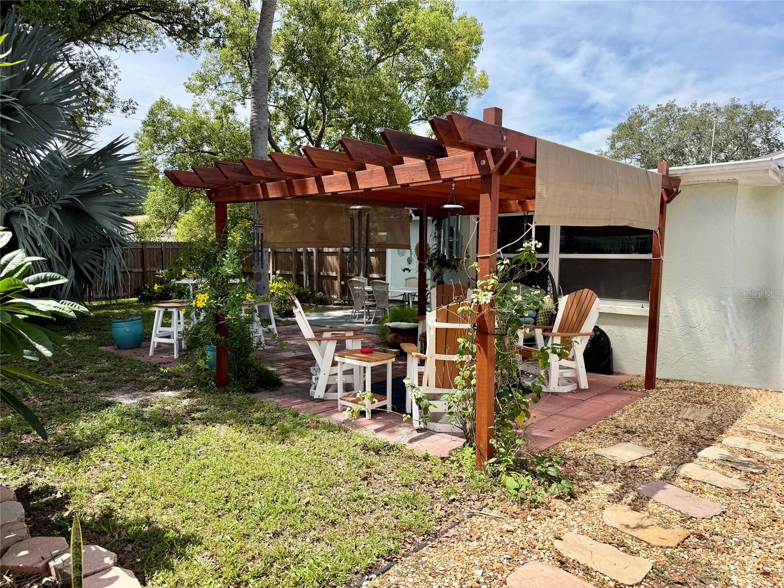 7004 ROCKWOOD DR