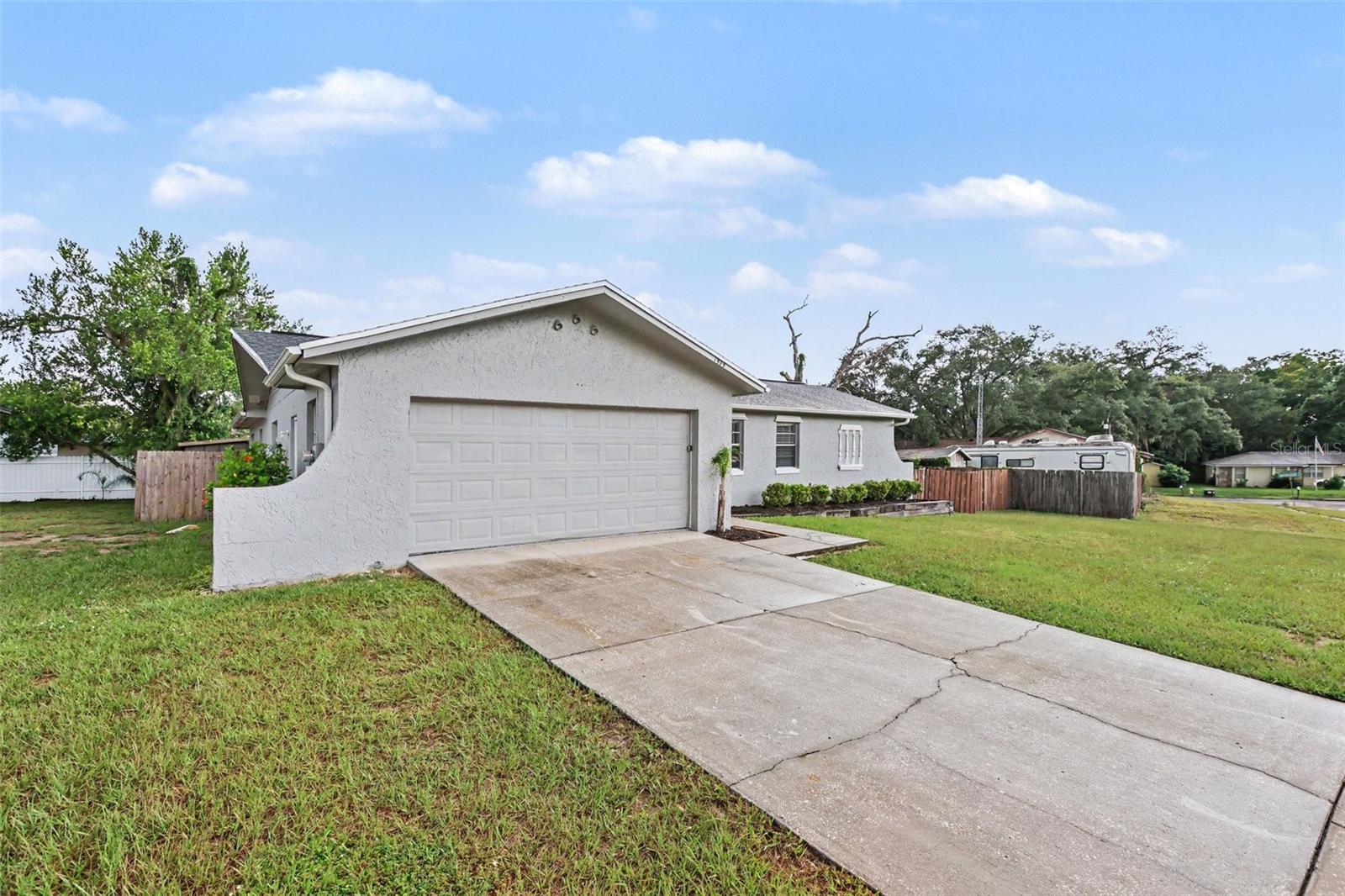 1909 SHANNONWOOD CT