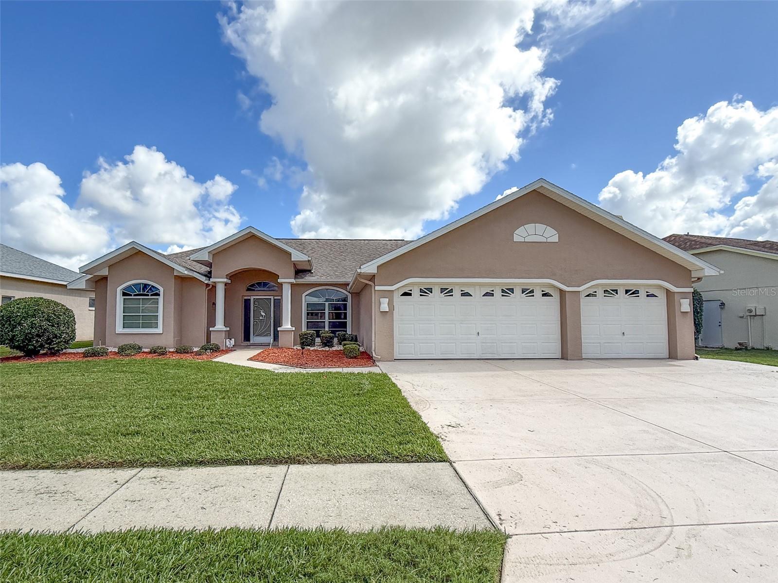 8533 Coral Creek Loop, Hudson