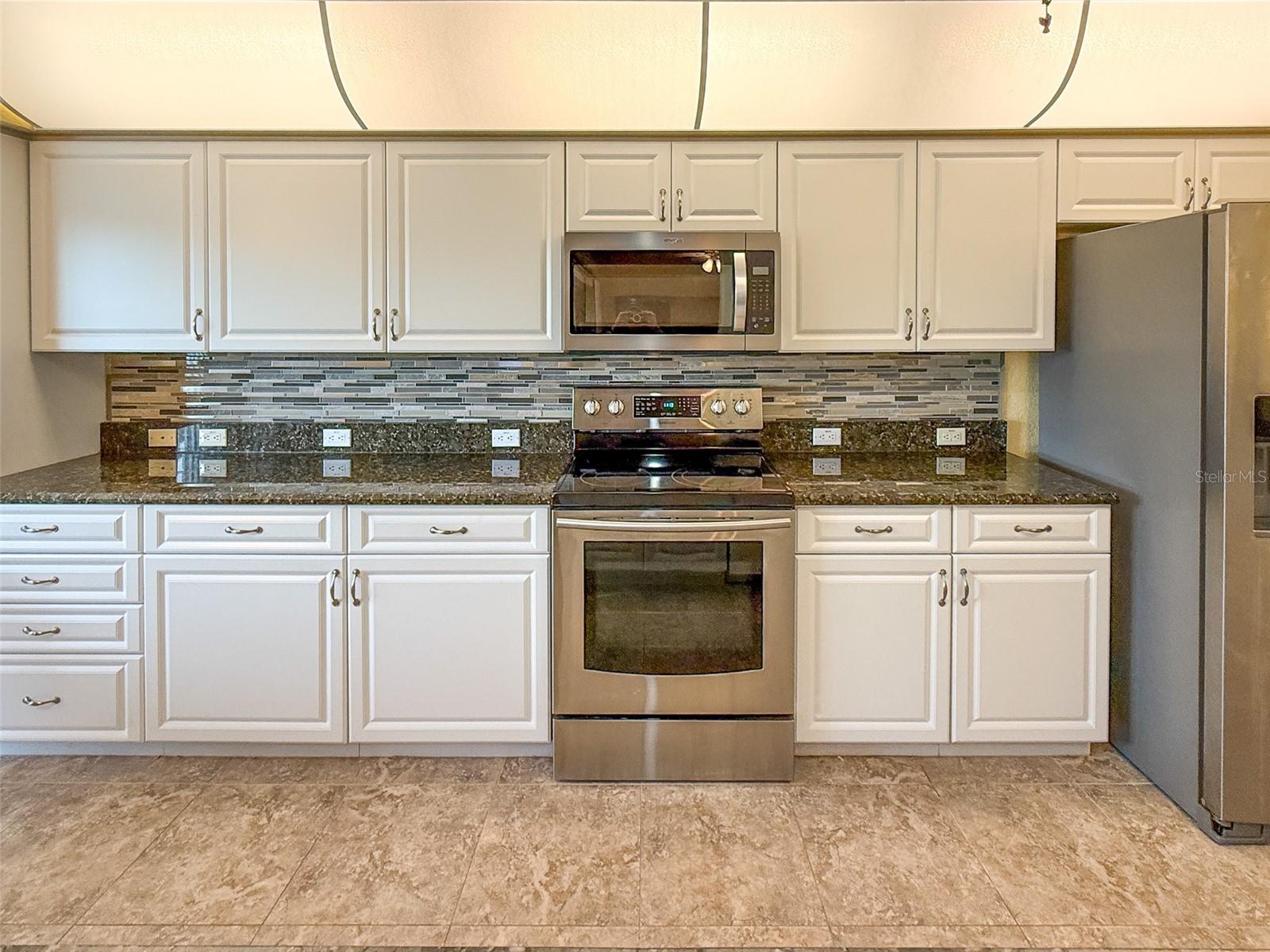 8533 CORAL CREEK LOOP