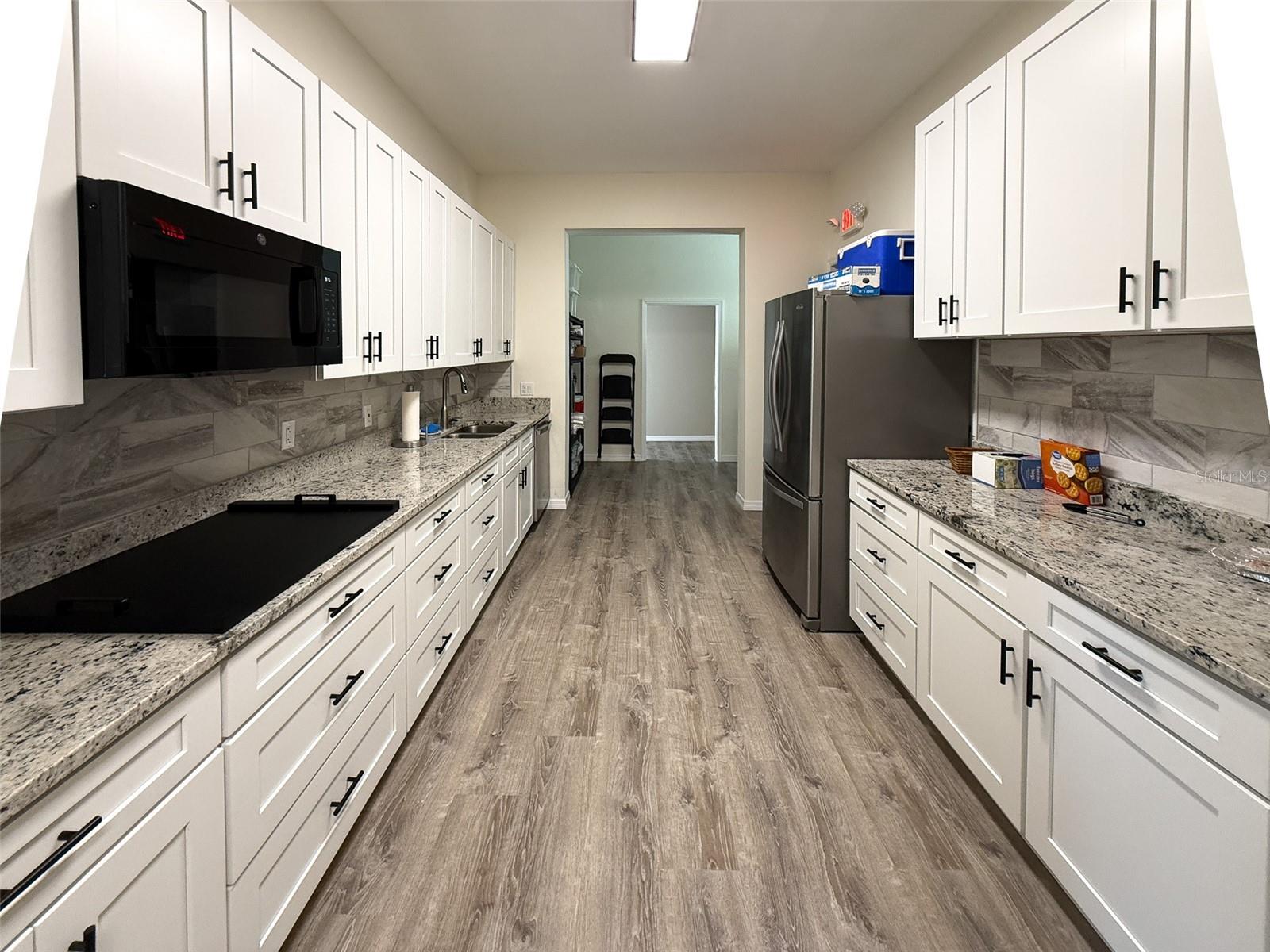 8533 CORAL CREEK LOOP