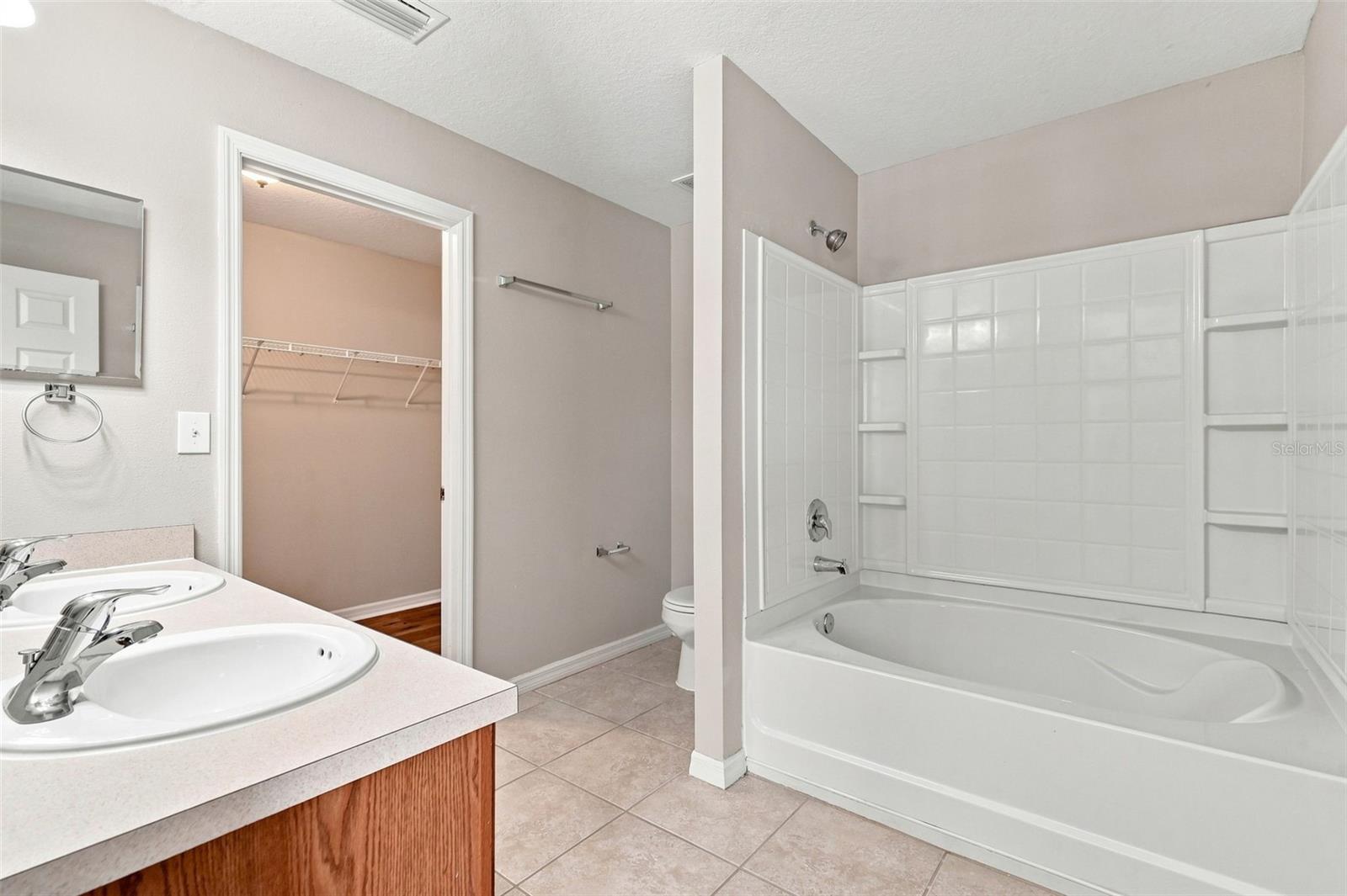 5123 CELLO WOOD LN
