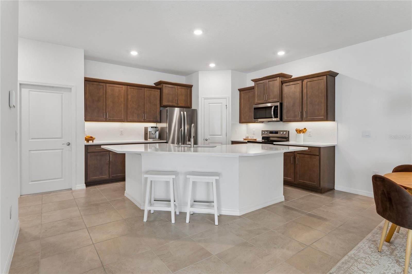8580 BOLD CYPRESS LN