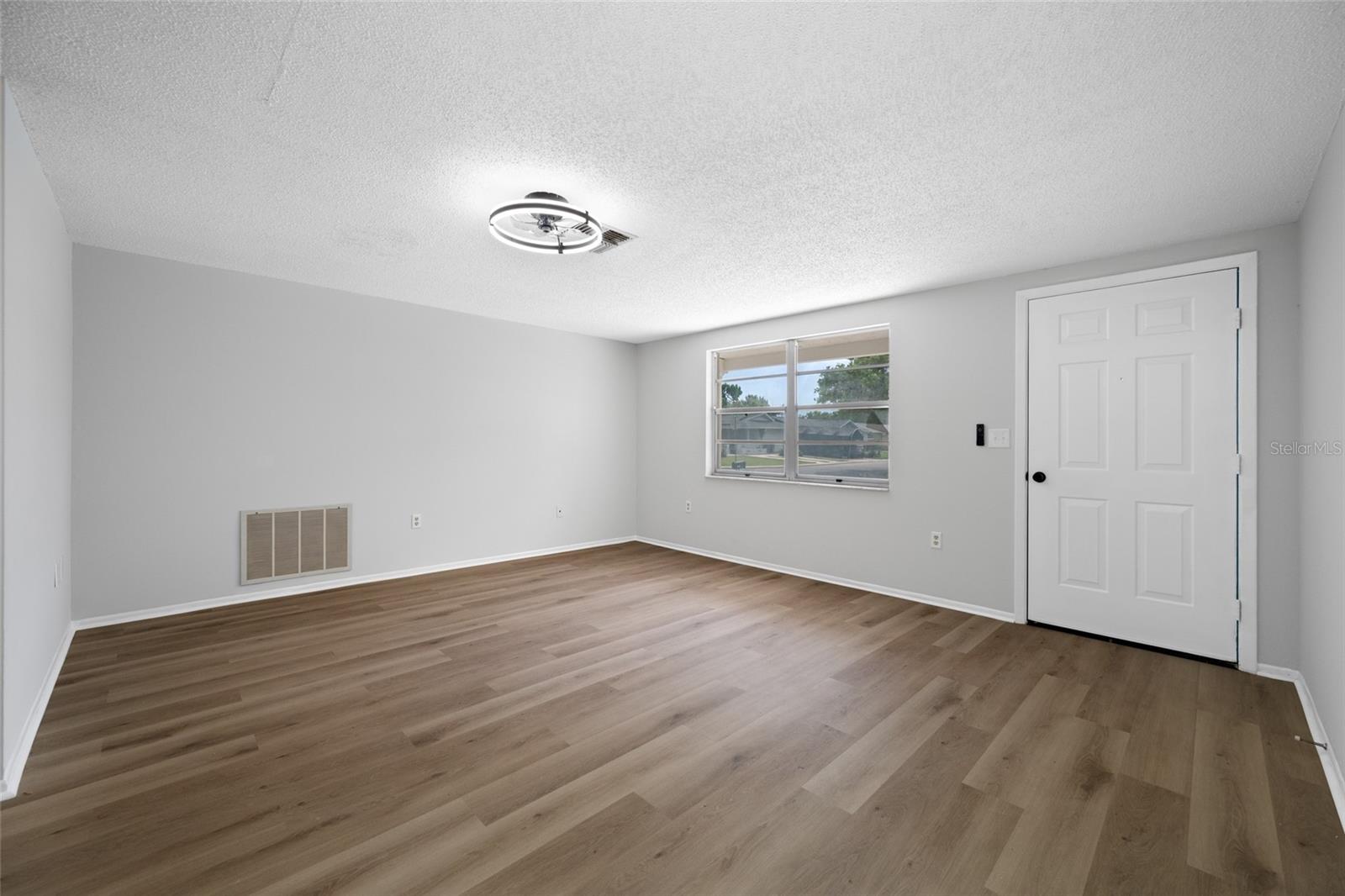 11724 PAIGE DR