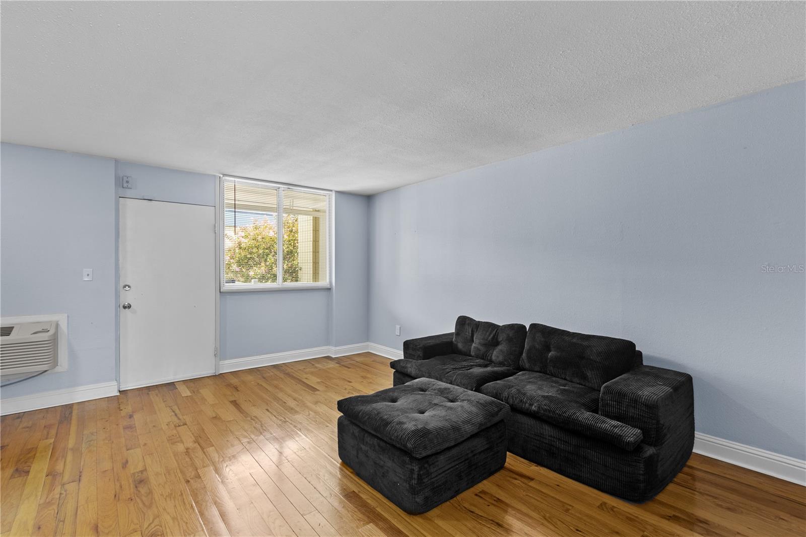 1301 S HOWARD AVE #B18