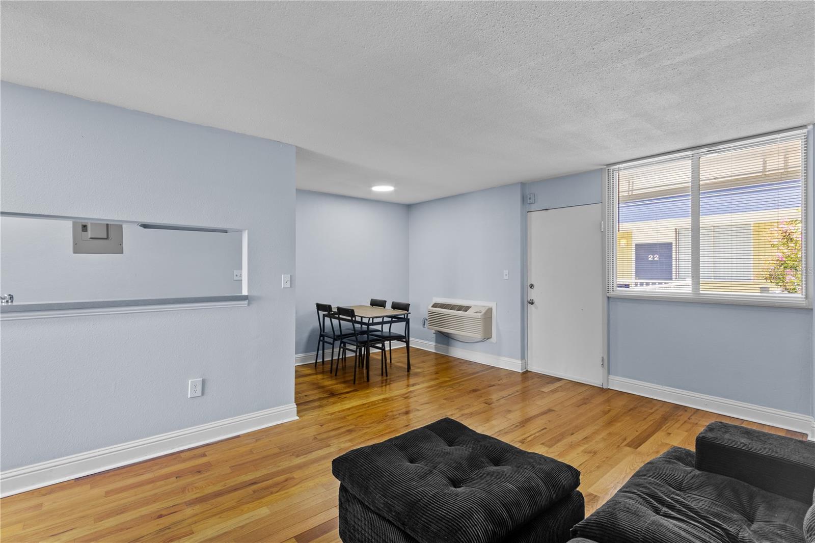 1301 S HOWARD AVE #B18