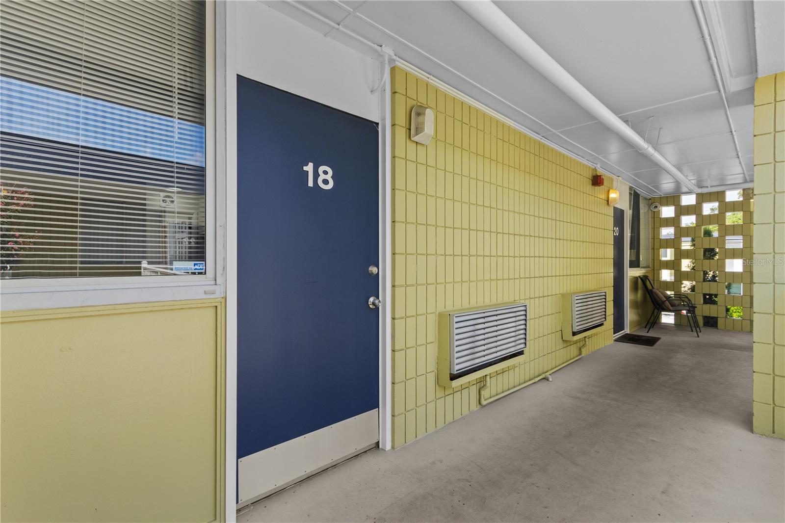 1301 S HOWARD AVE #B18