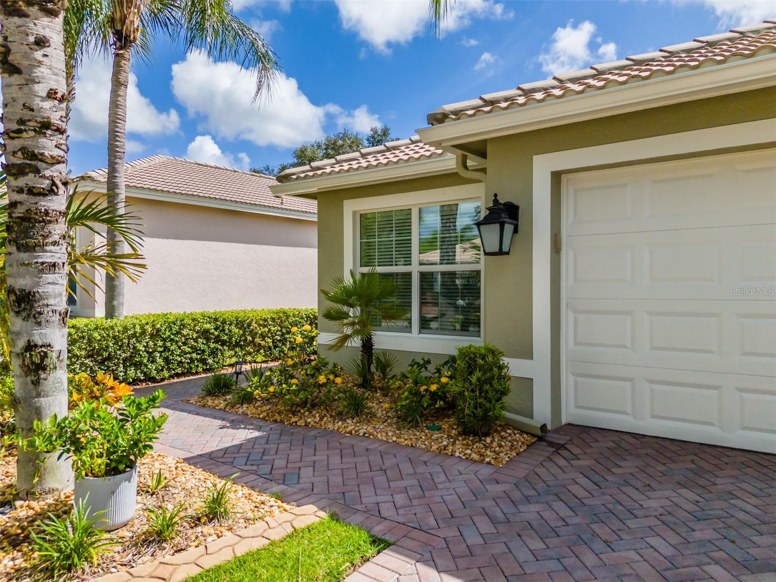 15818 COBBLE MILL DR