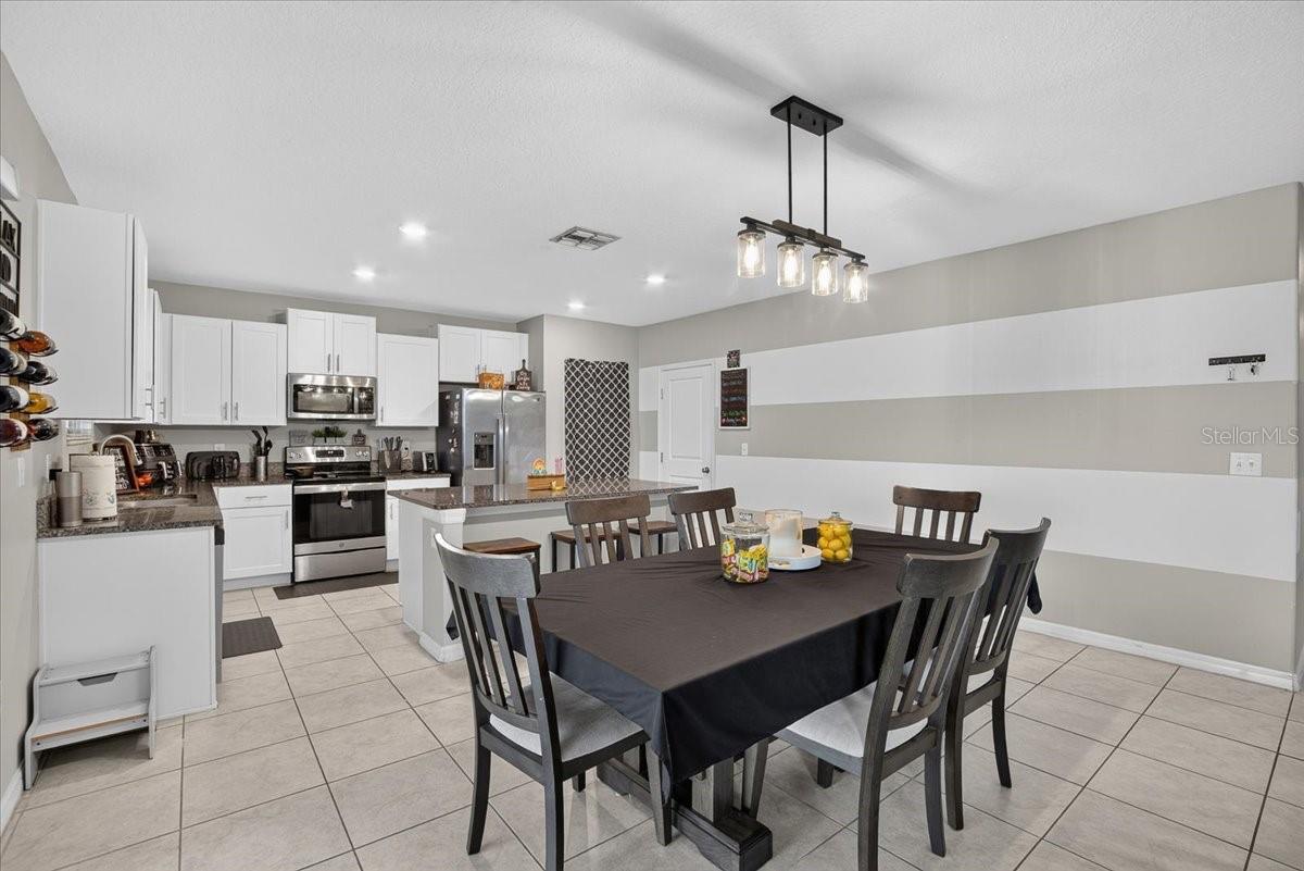 13009 MEADOW POND PL