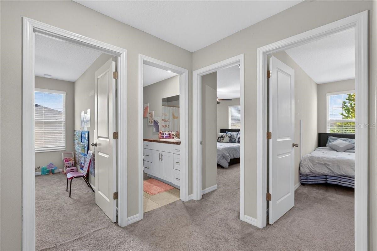 13009 MEADOW POND PL