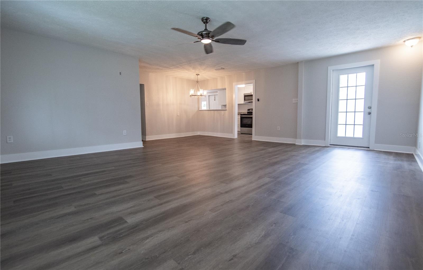4710 W PRICE AVE