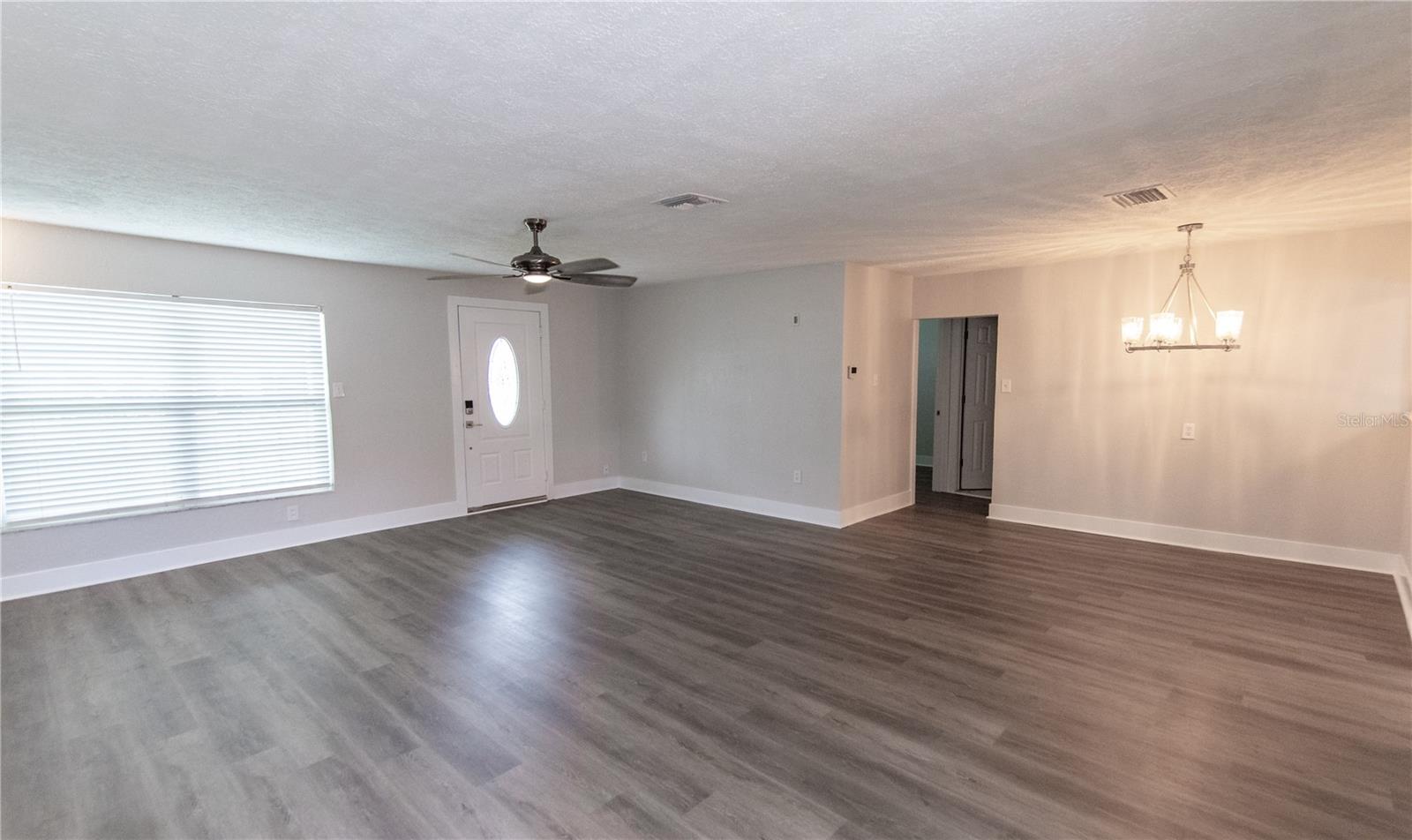4710 W PRICE AVE