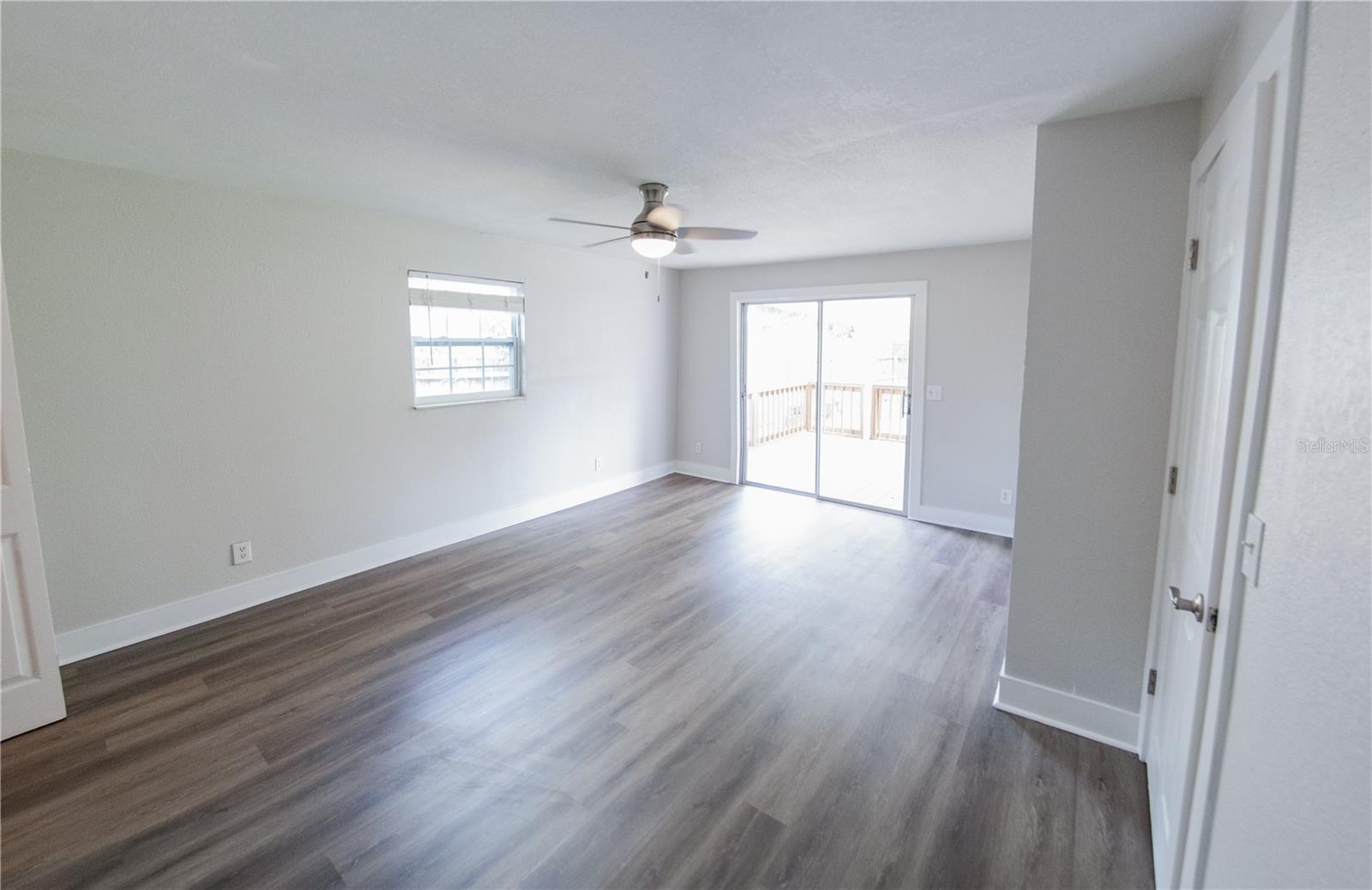 4710 W PRICE AVE