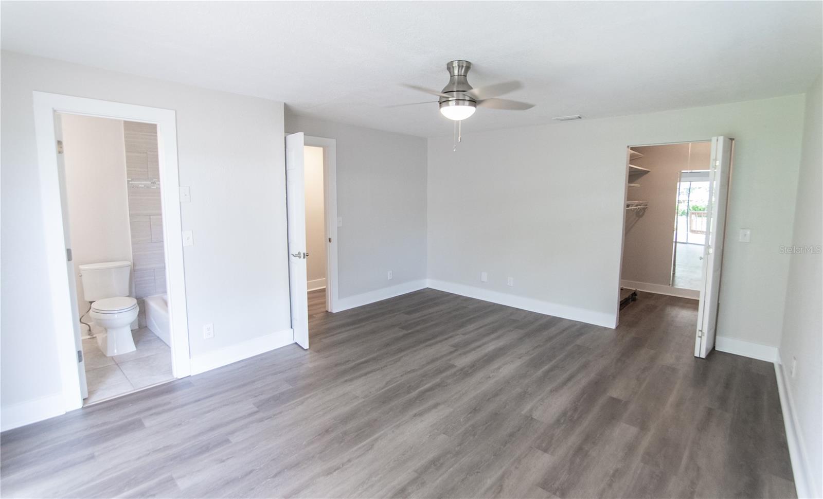 4710 W PRICE AVE
