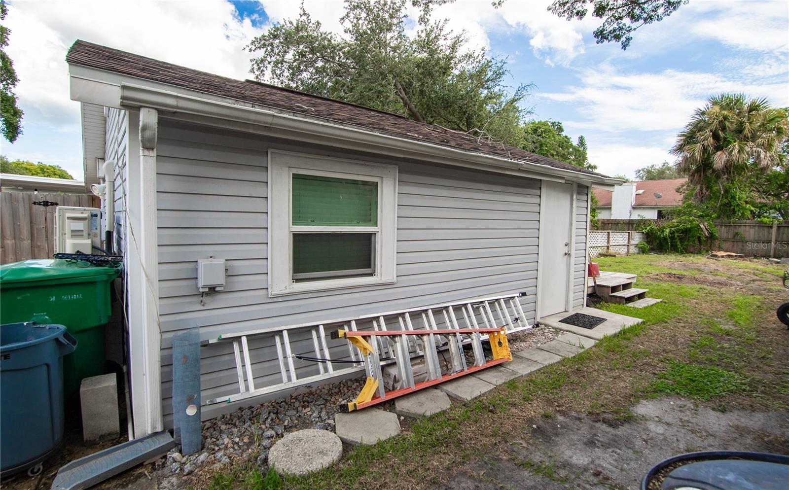 4710 W PRICE AVE