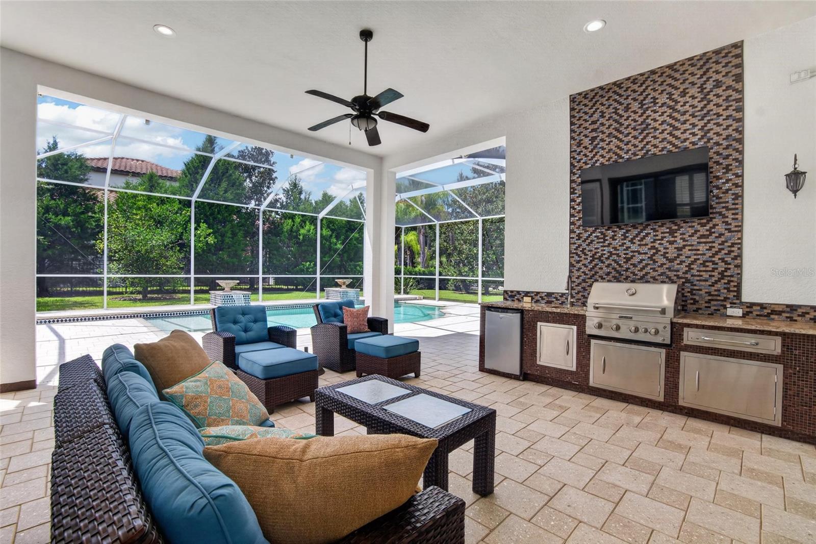 8467 DUNHAM STATION DR