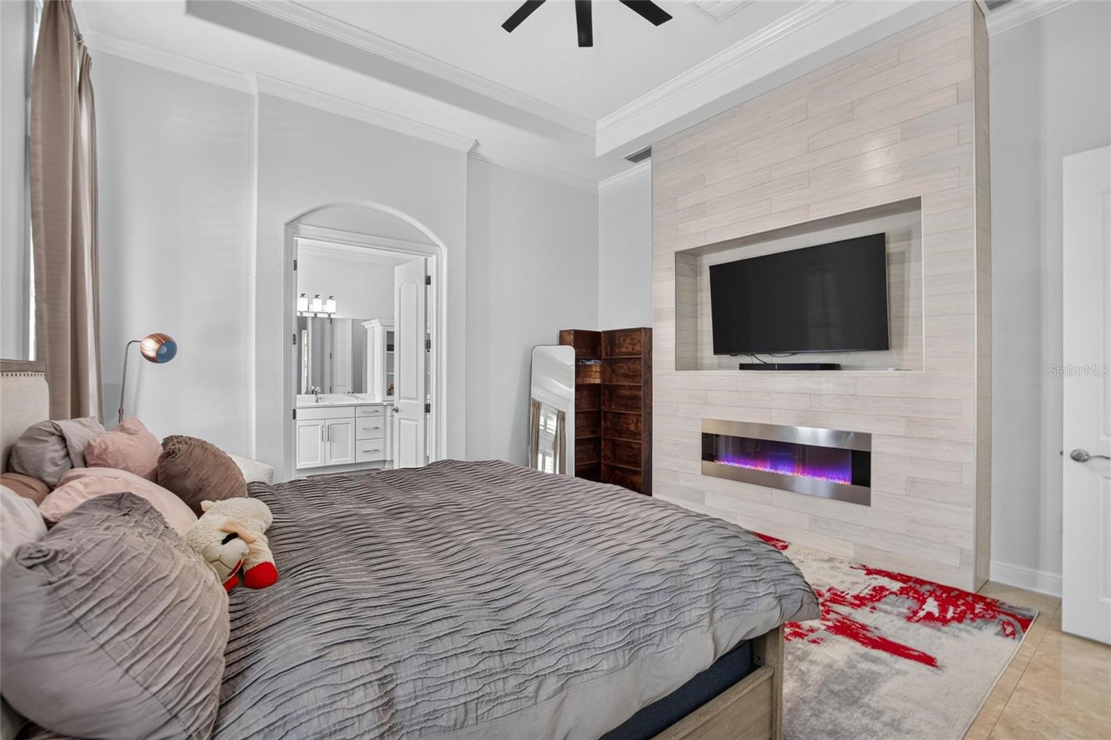 8467 DUNHAM STATION DR