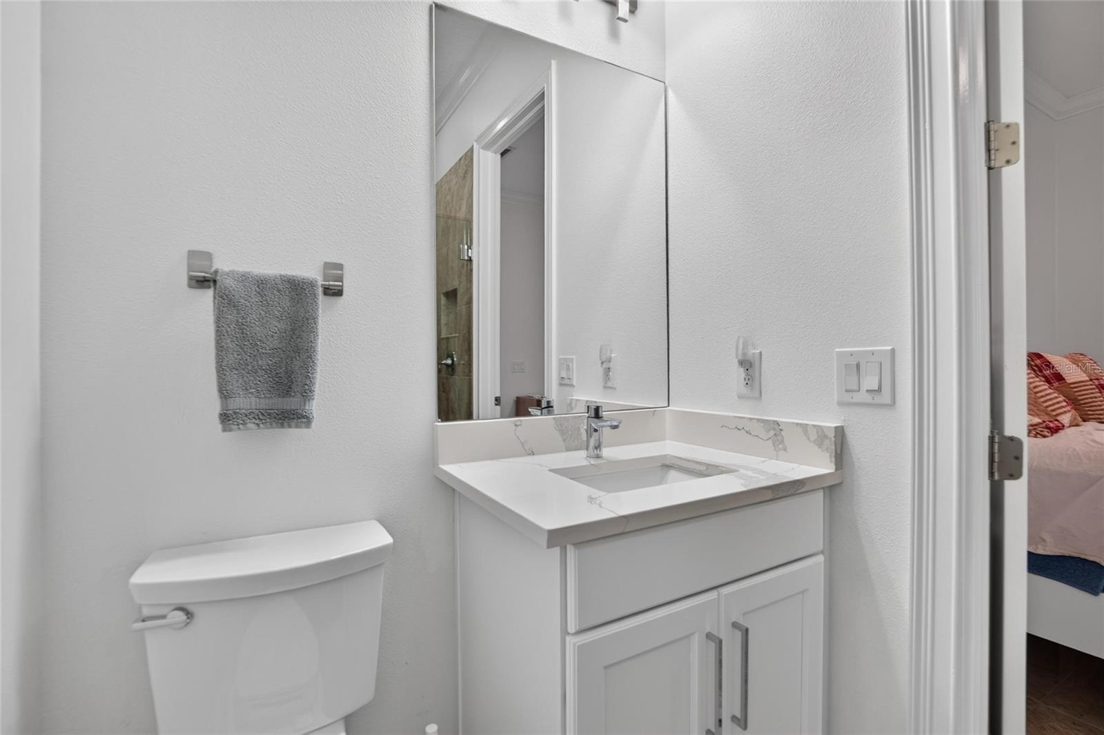 8467 DUNHAM STATION DR