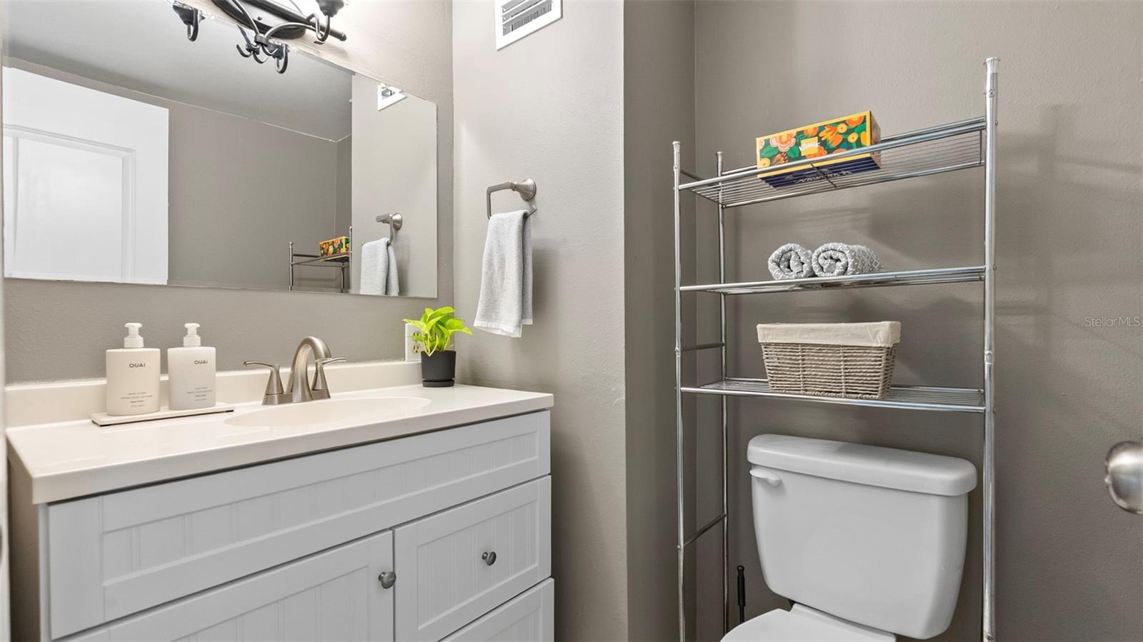 4227 LA PALMA CT