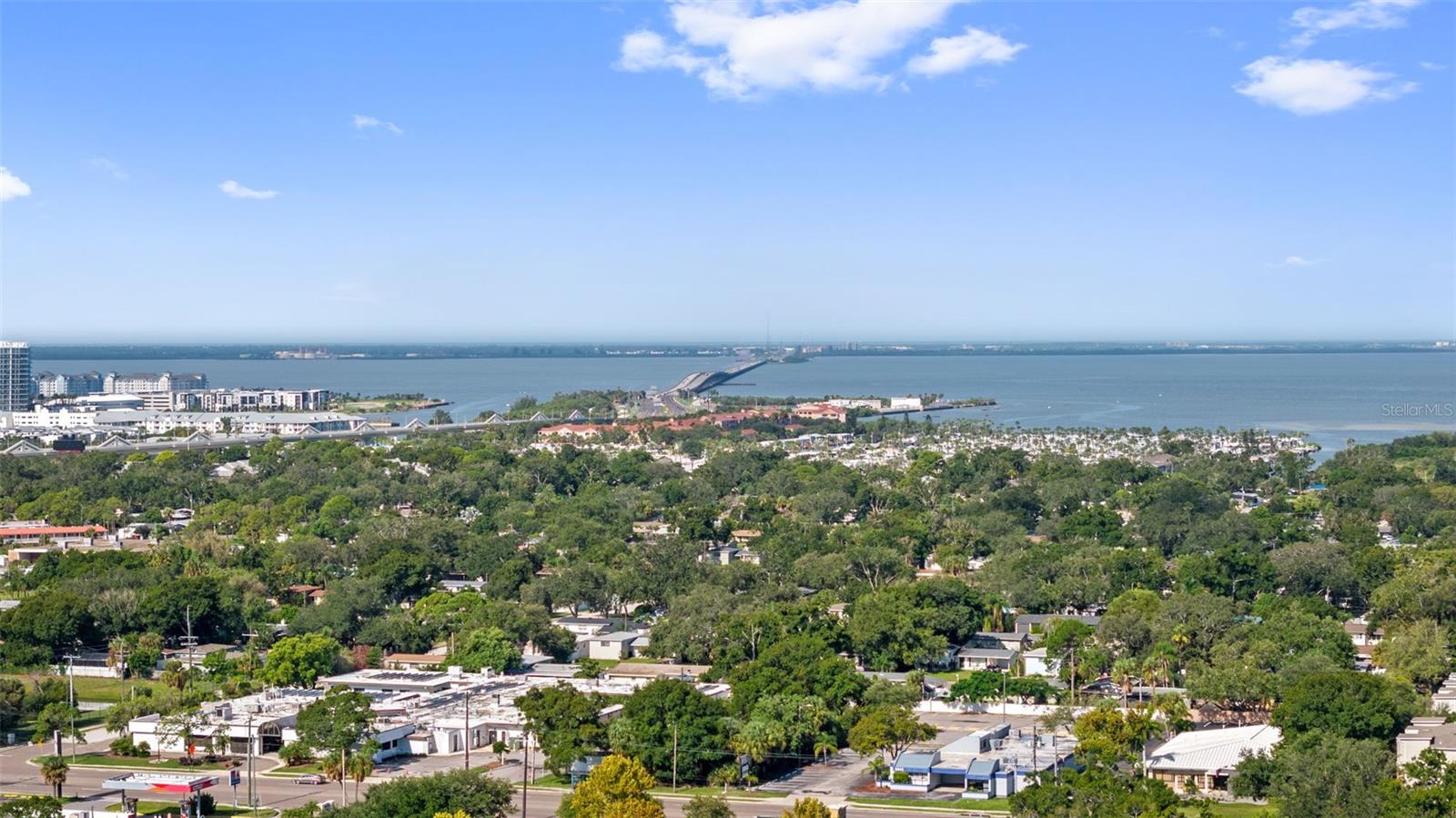 4227 LA PALMA CT