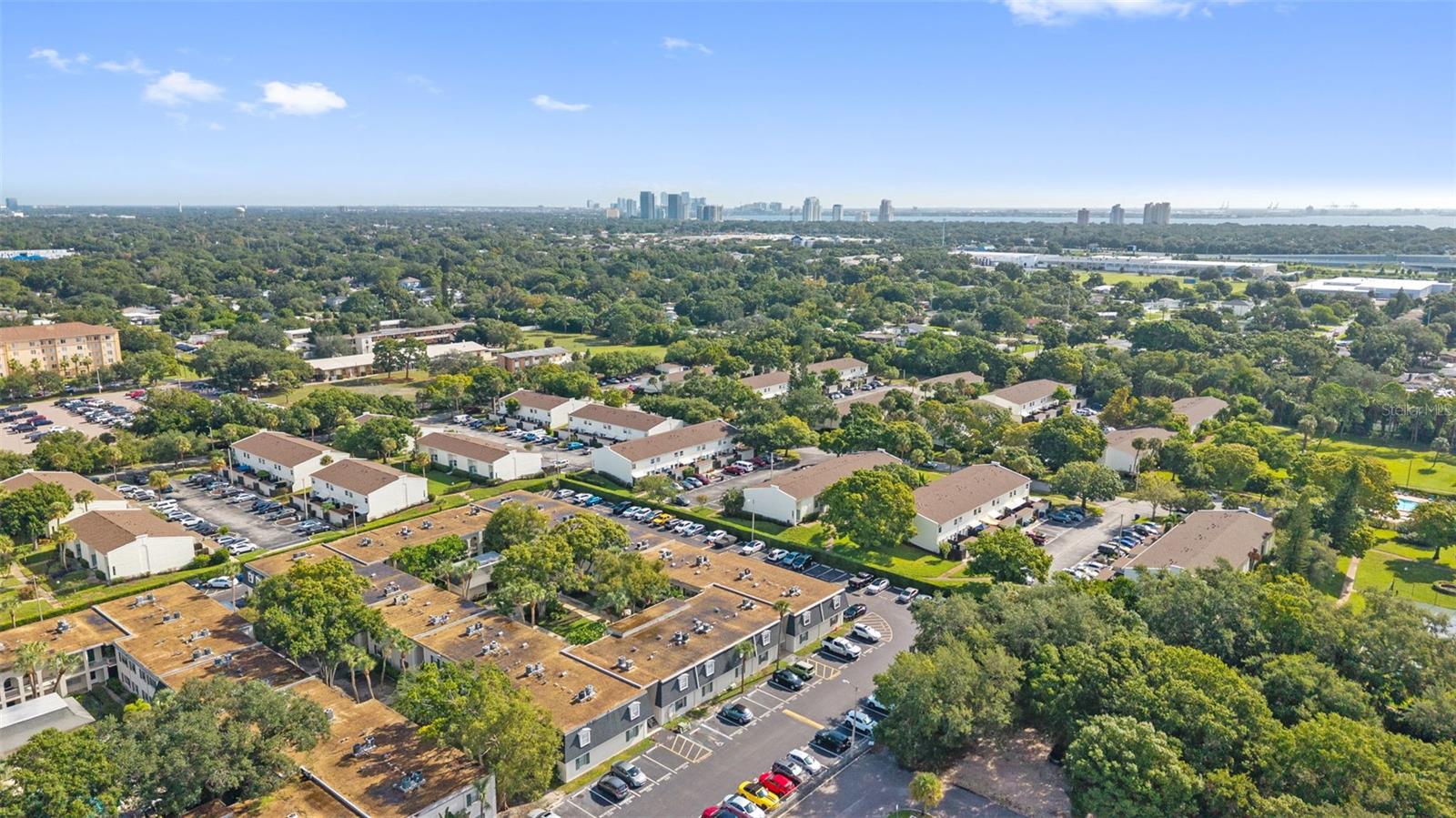 4227 LA PALMA CT