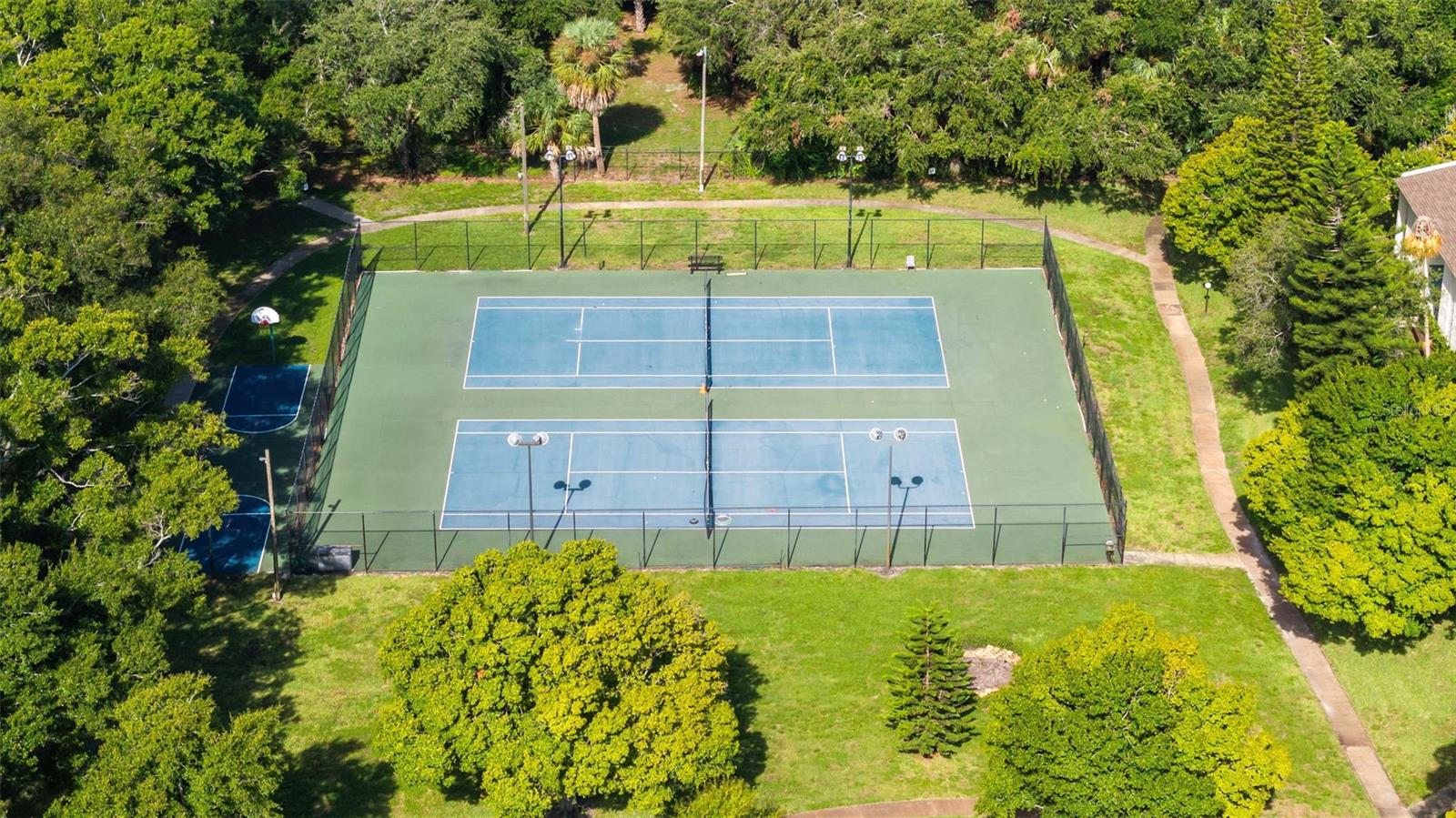 4227 LA PALMA CT