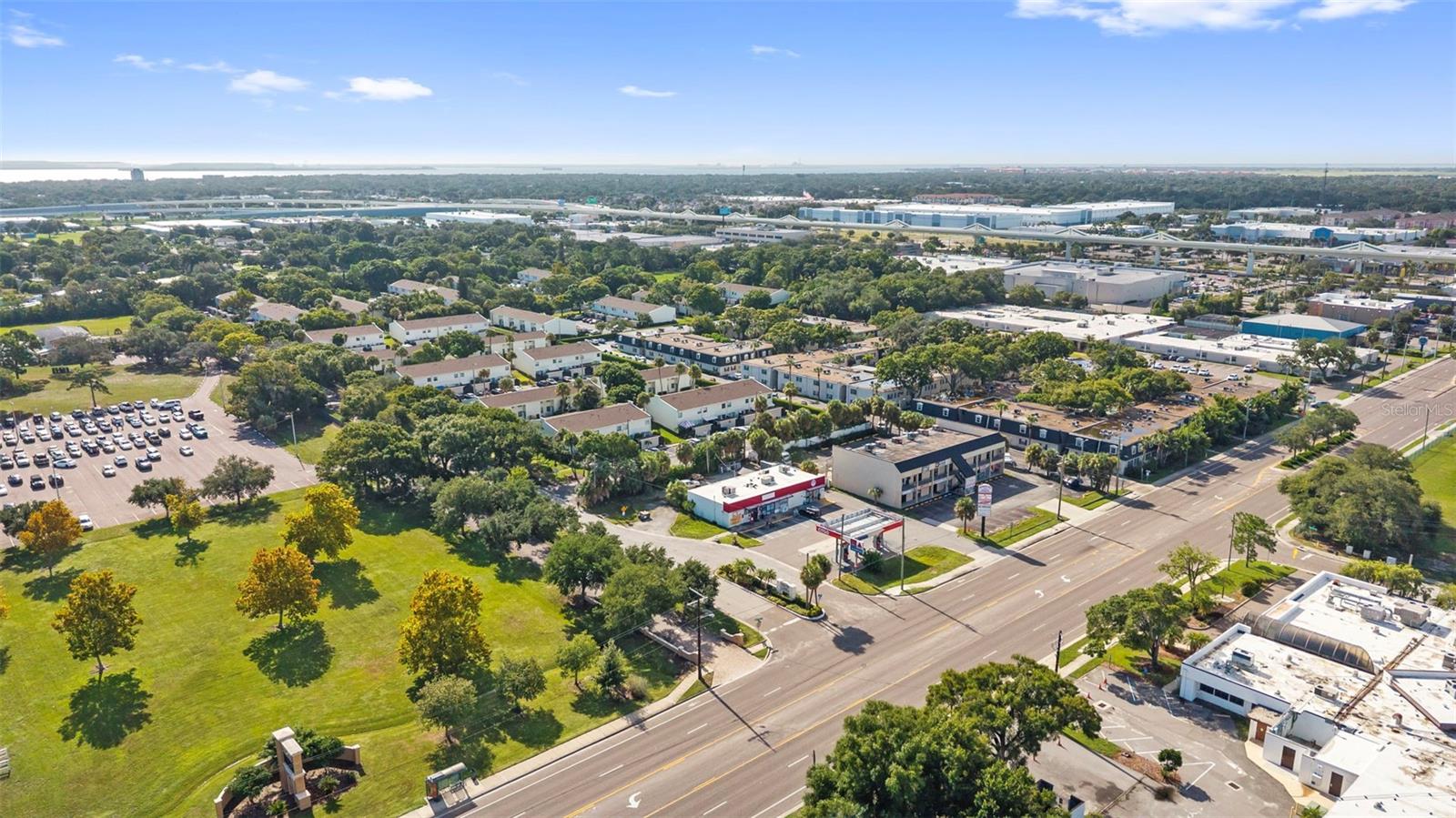 4227 LA PALMA CT