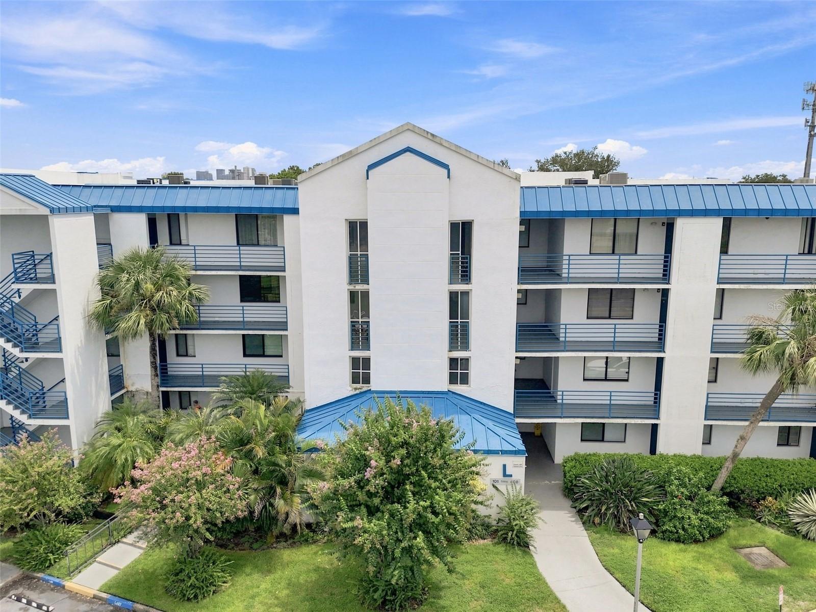 2424 W TAMPA BAY BLVD #L404