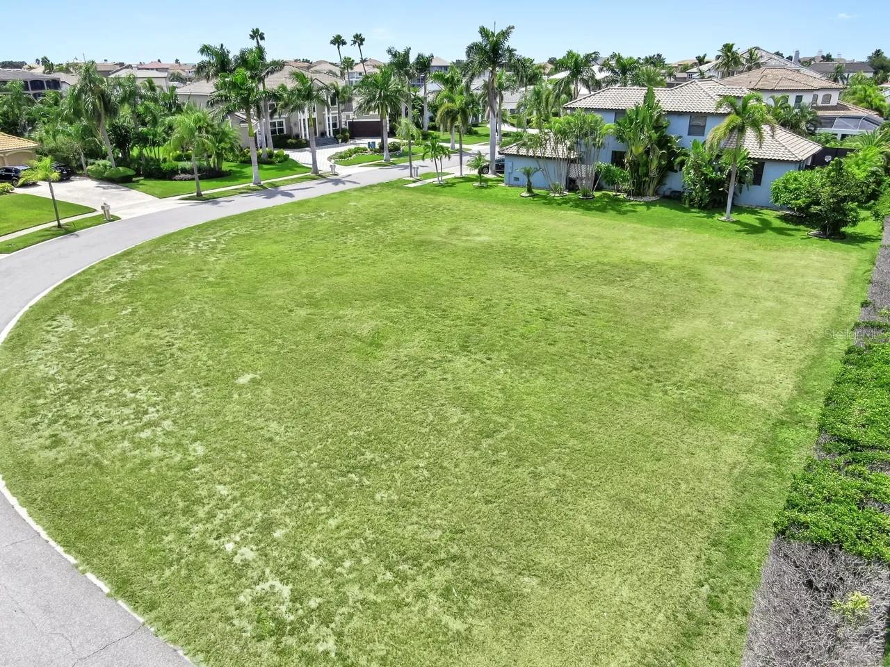 6424 RUBIA CIR