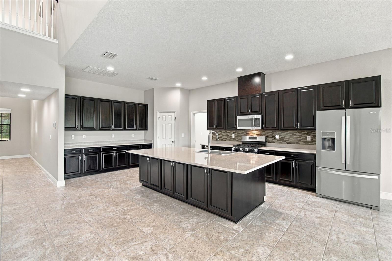 5830 WATERCOLOR DR