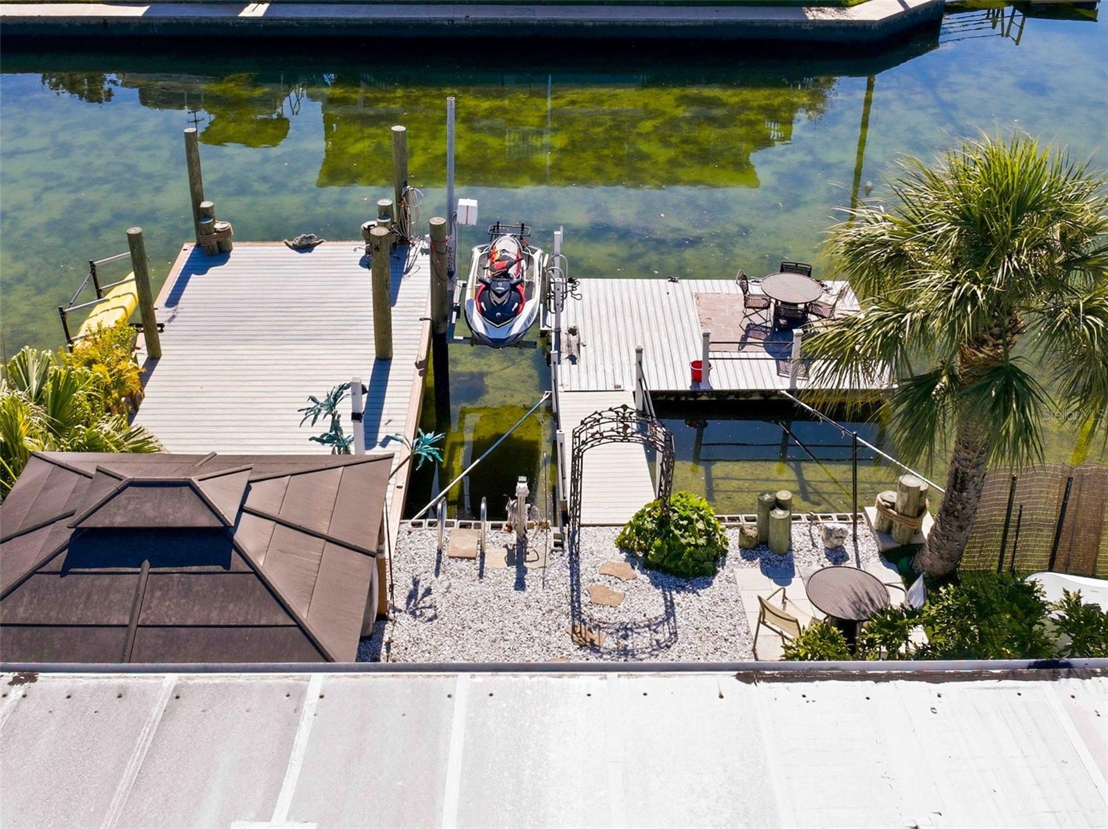 6424 BOATYARD DR