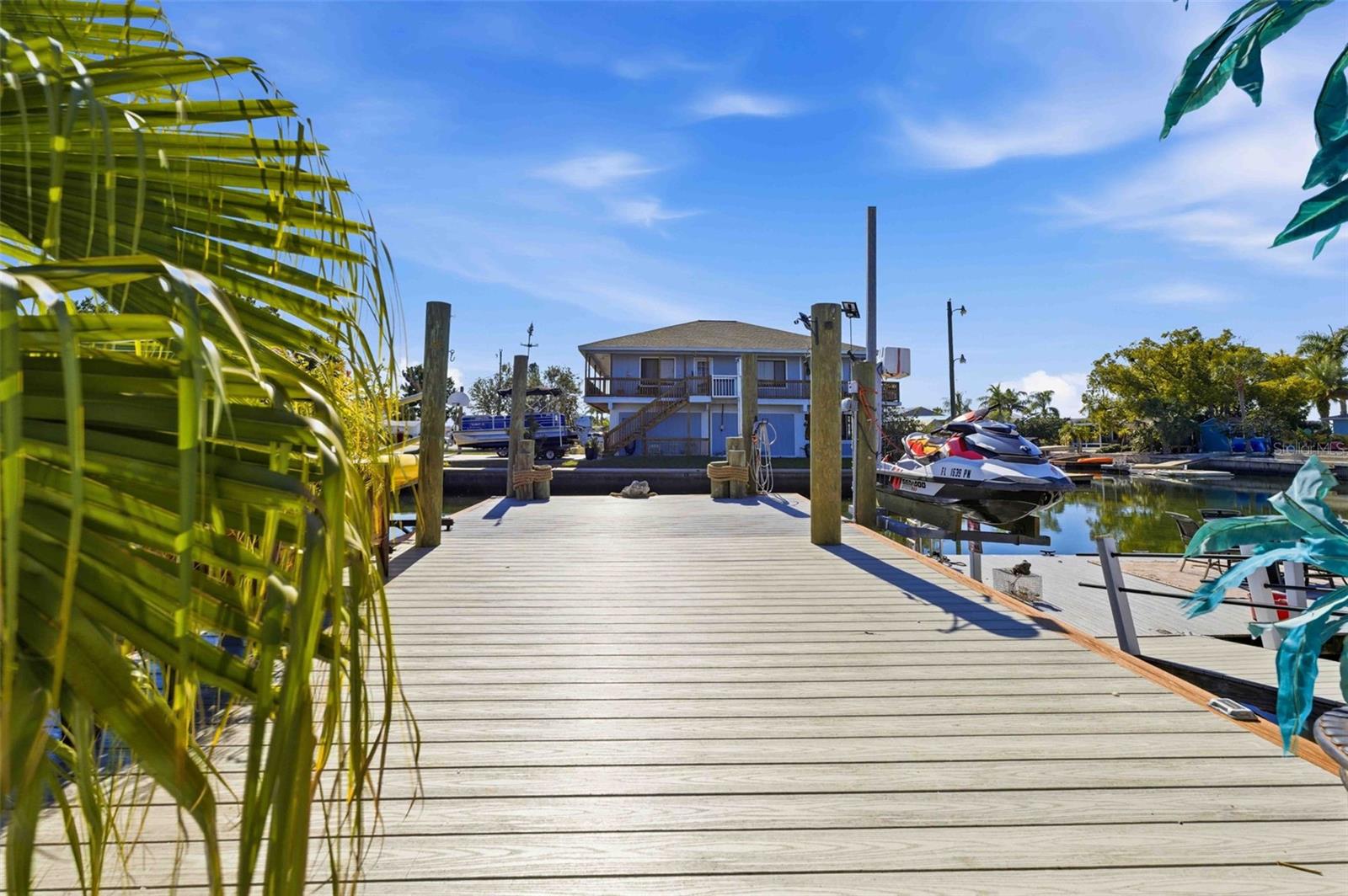 6424 BOATYARD DR
