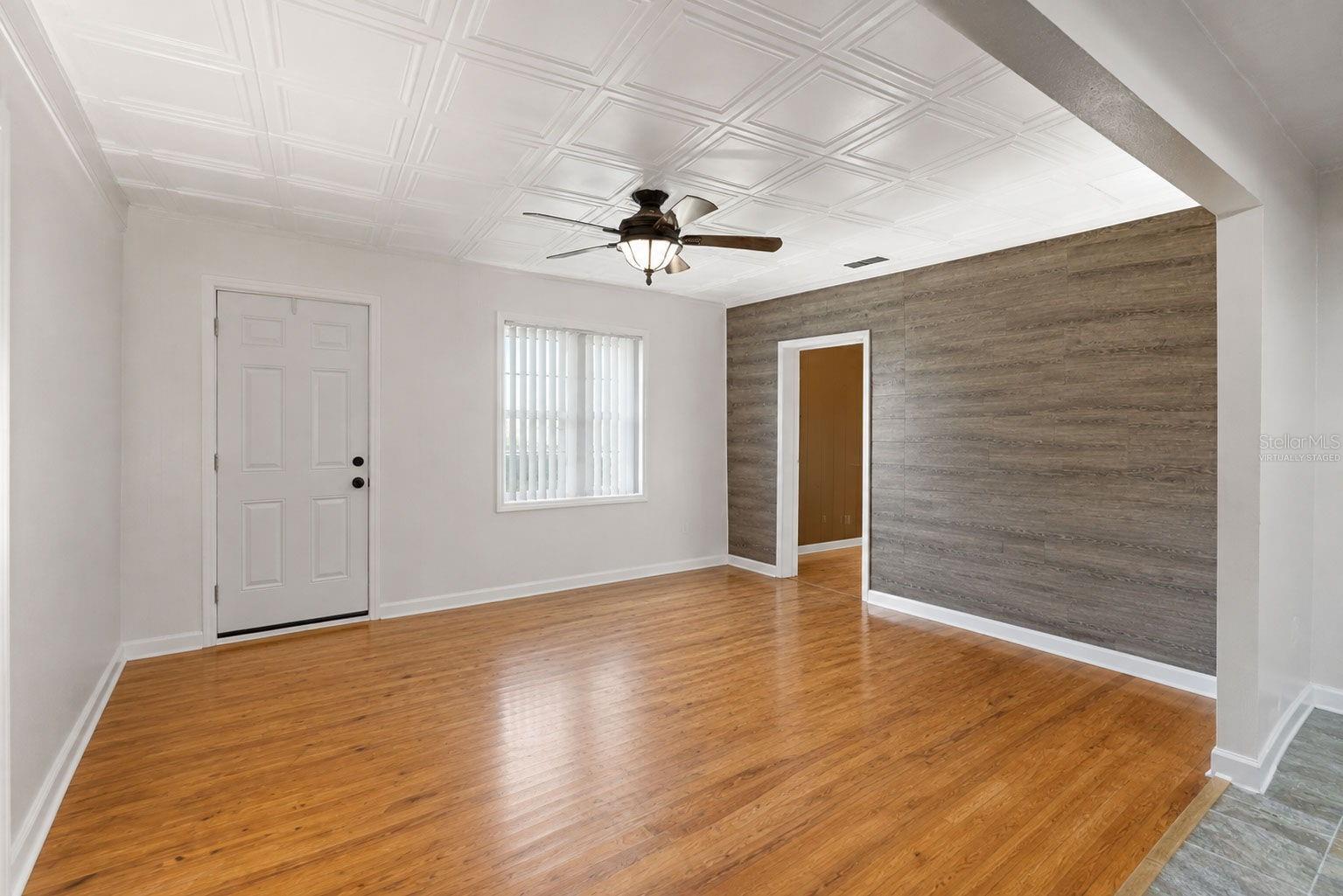 8709 EL PORTAL DR