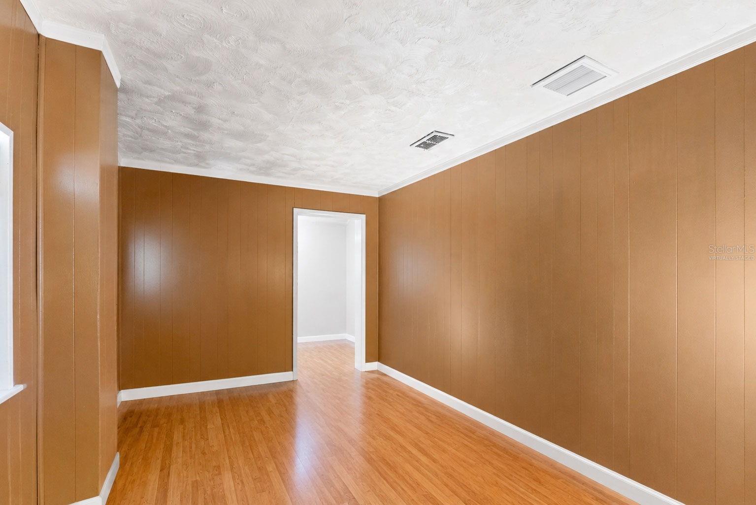 8709 EL PORTAL DR