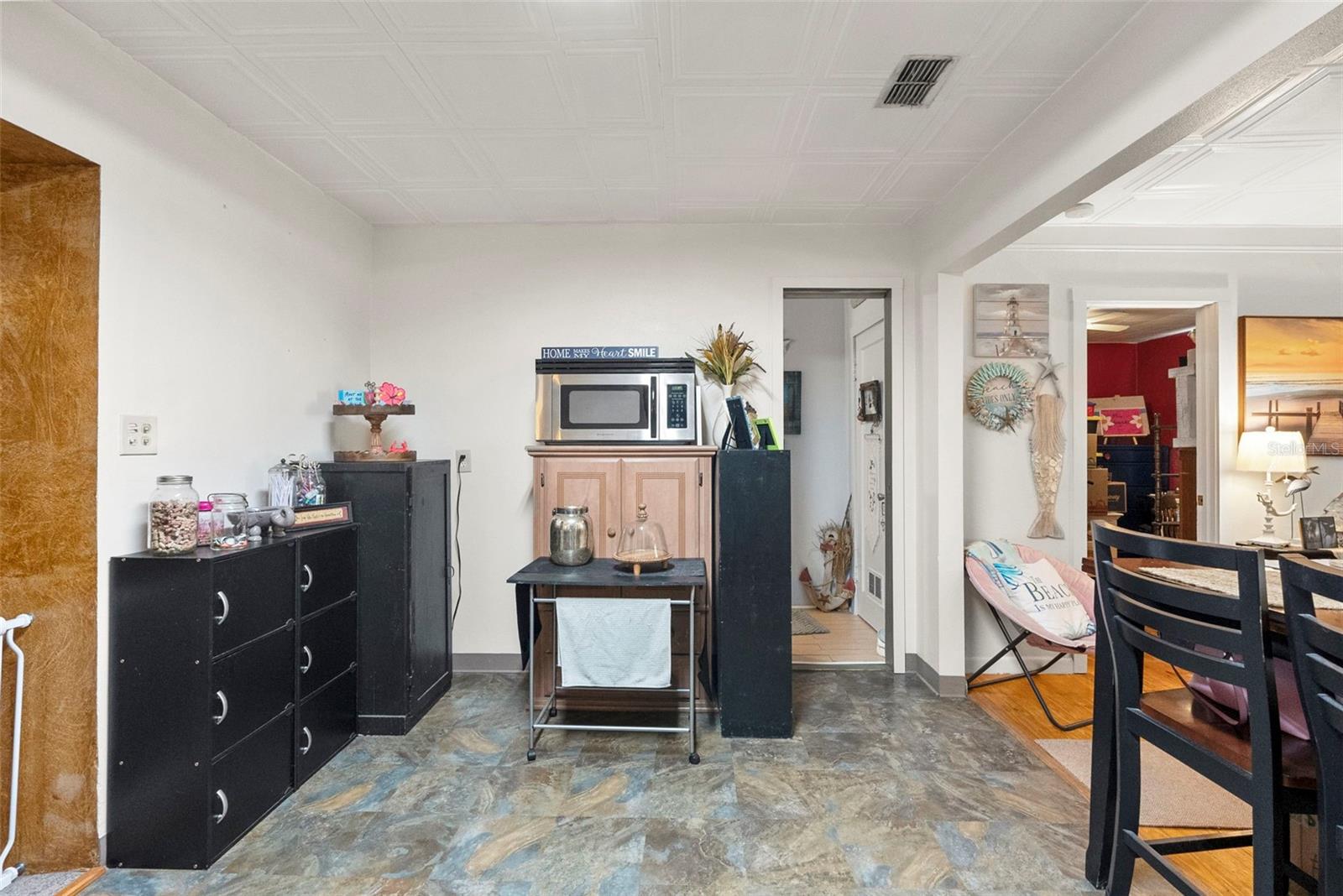 8709 EL PORTAL DR