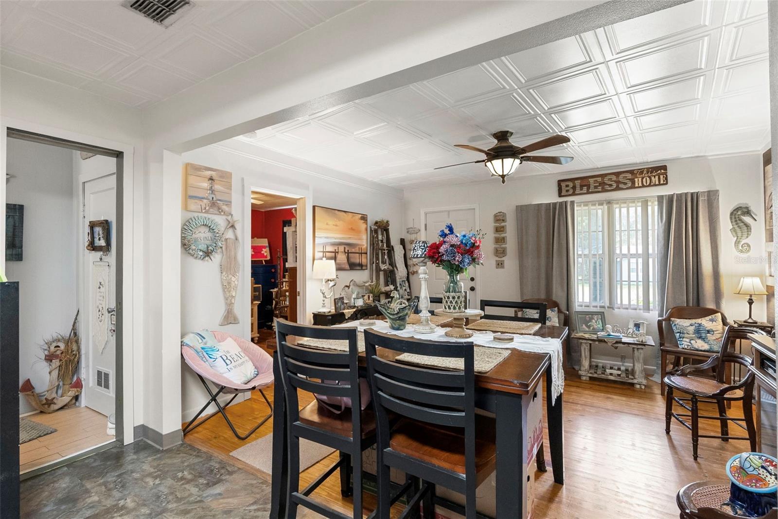 8709 EL PORTAL DR