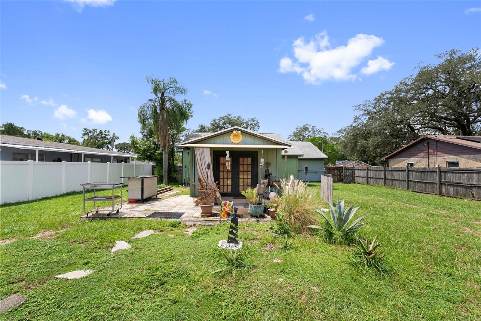 8709 EL PORTAL DR