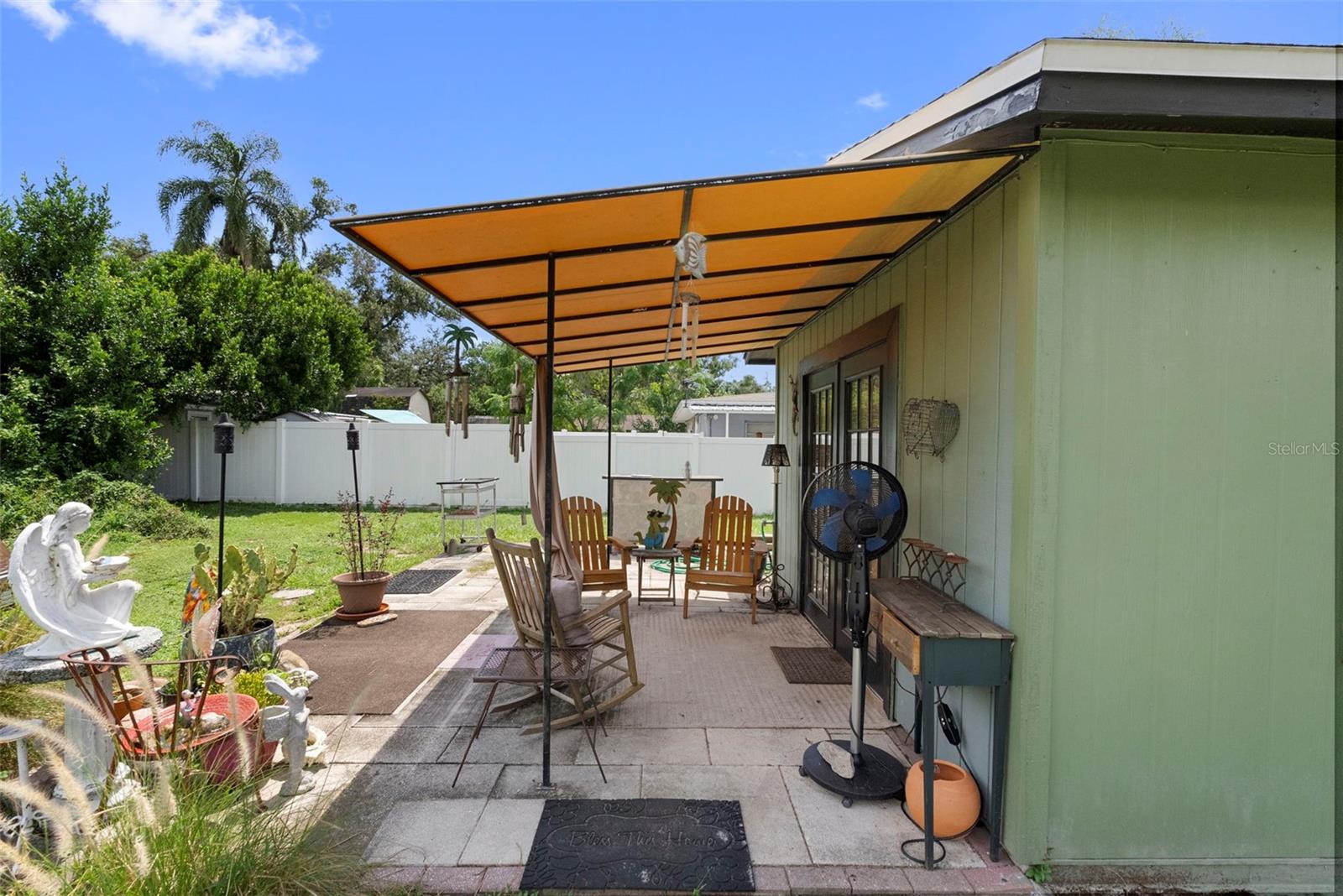 8709 EL PORTAL DR