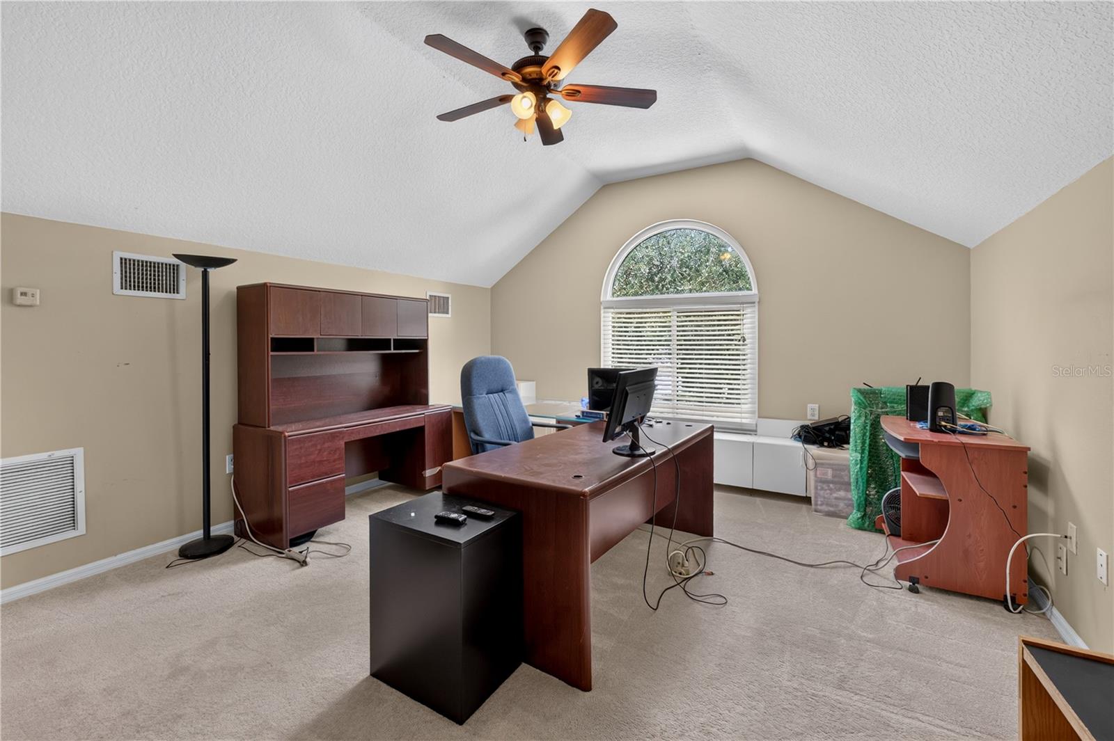 10160 WHISPER POINTE DR