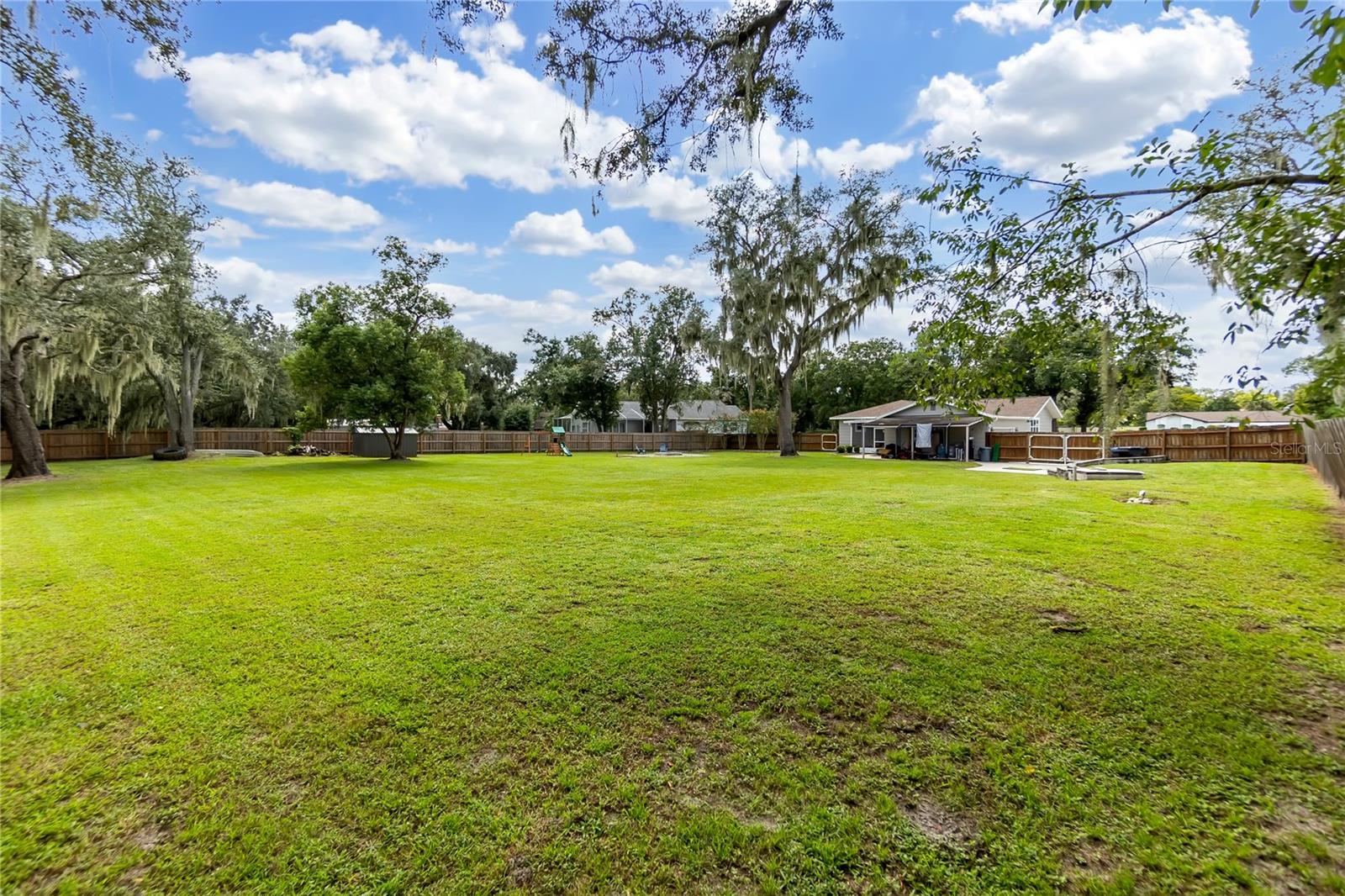 11304 LEPRECHAUN DR