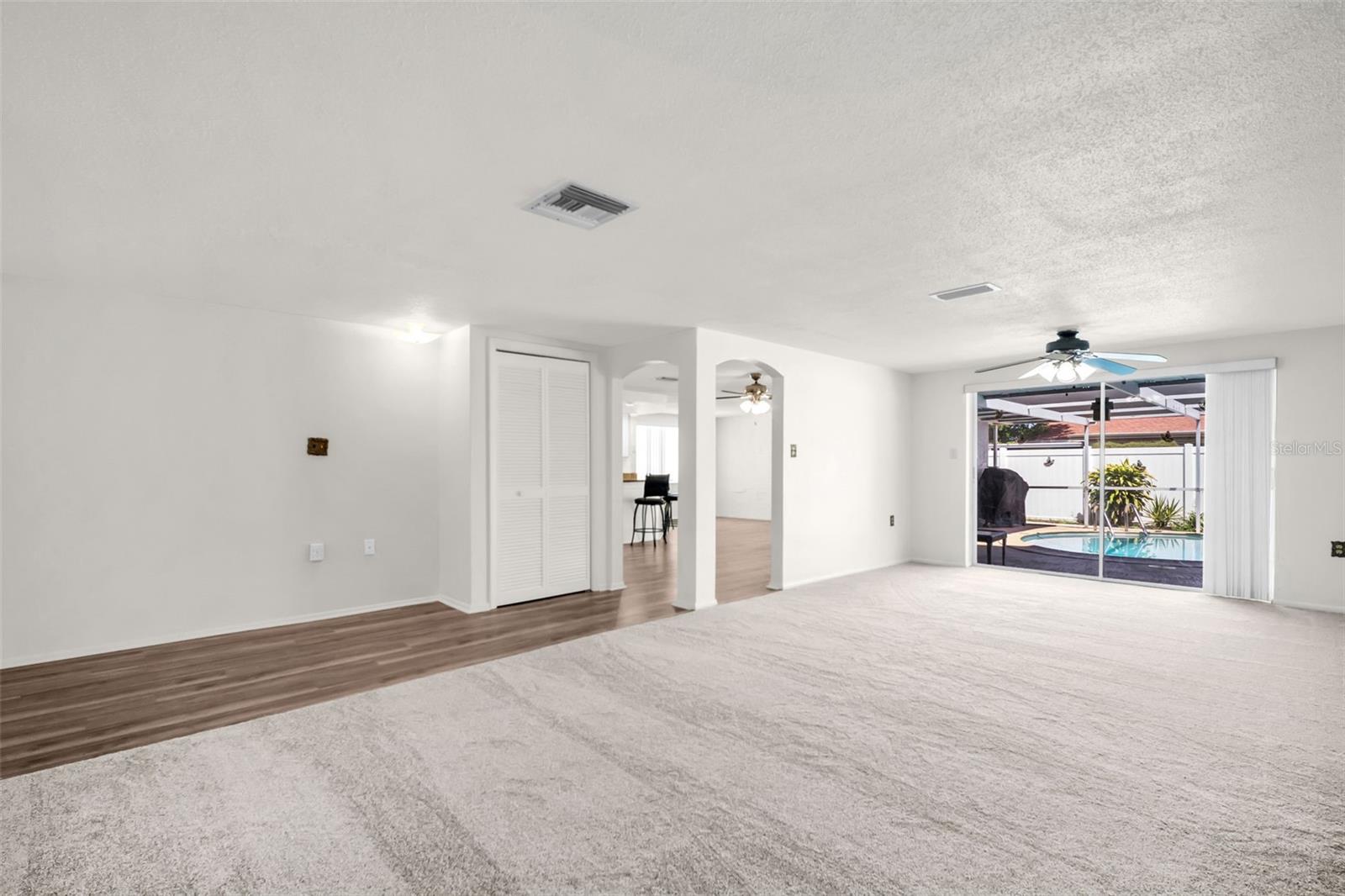 7825 BLOOMFIELD DR