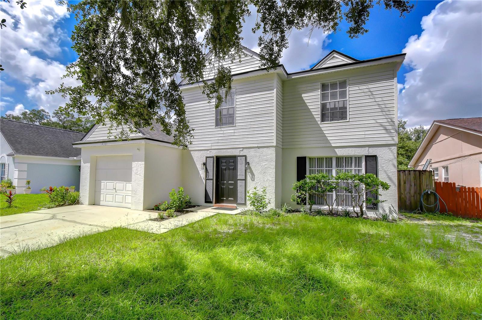 9703 FOX HOLLOW RD