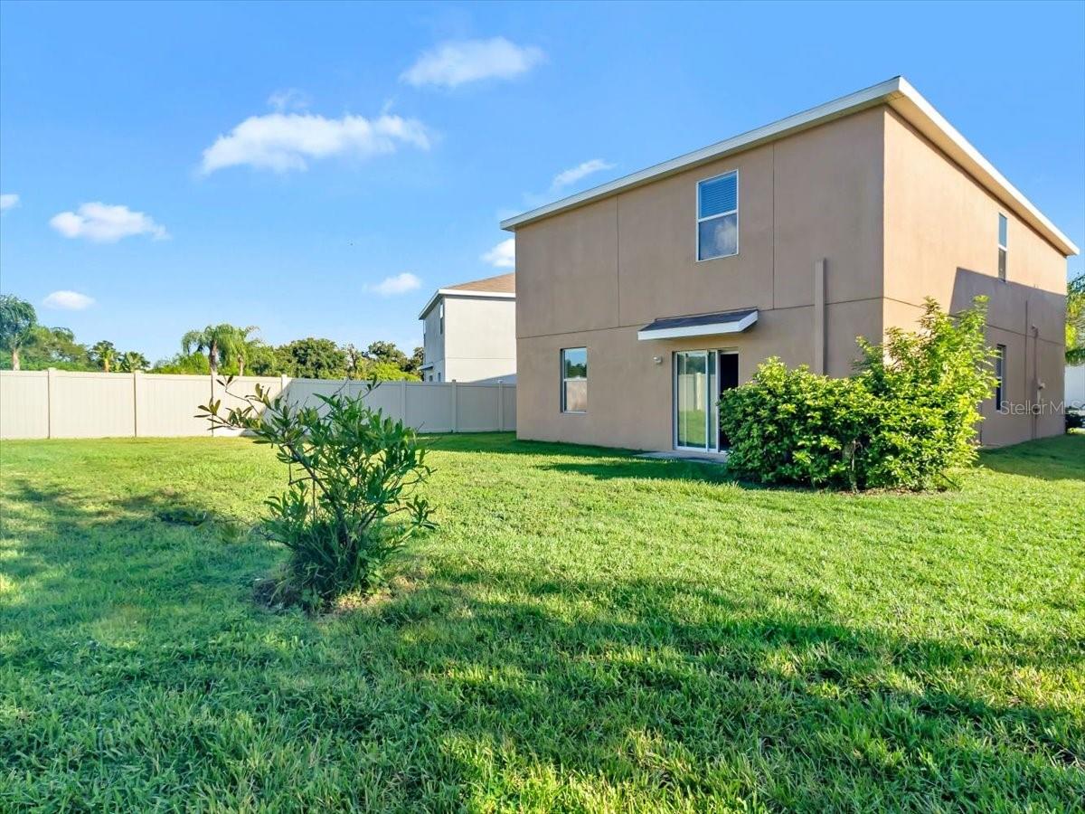 4924 REFLECTING POND CIR