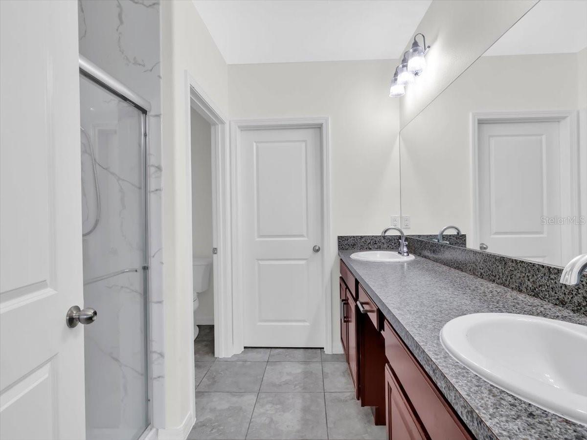 4924 REFLECTING POND CIR