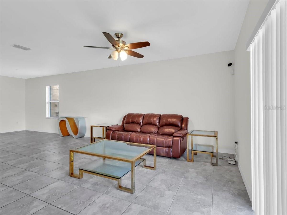 4924 REFLECTING POND CIR