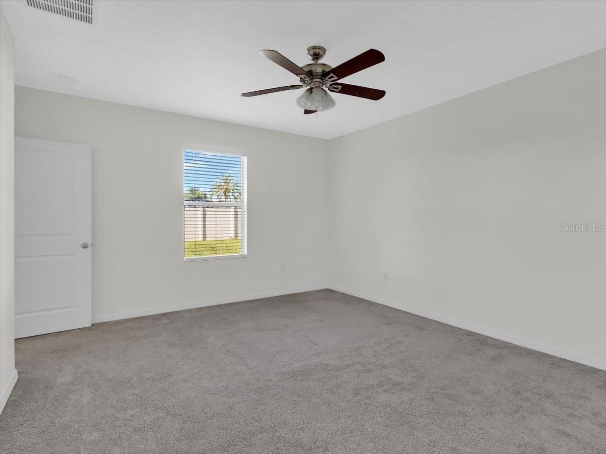 4924 REFLECTING POND CIR