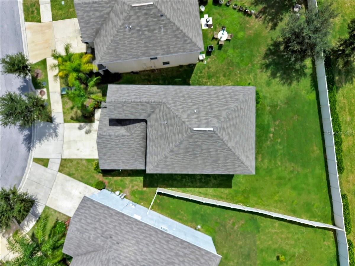 4924 REFLECTING POND CIR