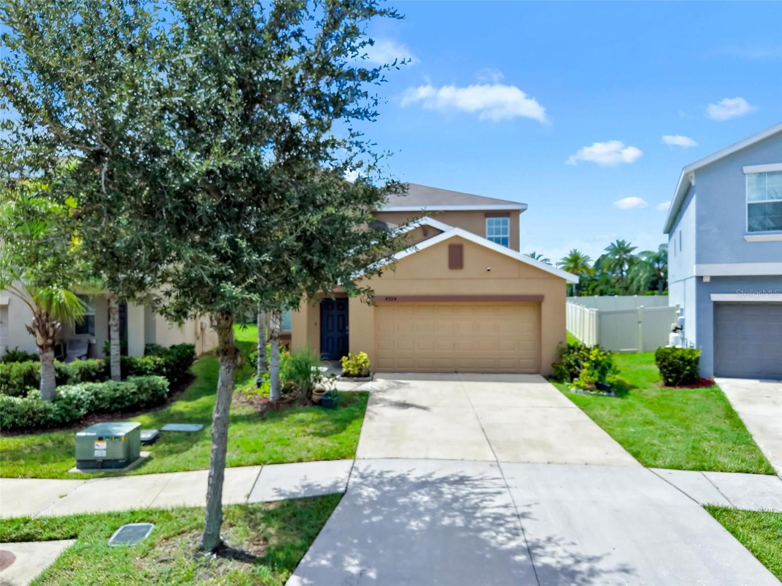 4924 REFLECTING POND CIR