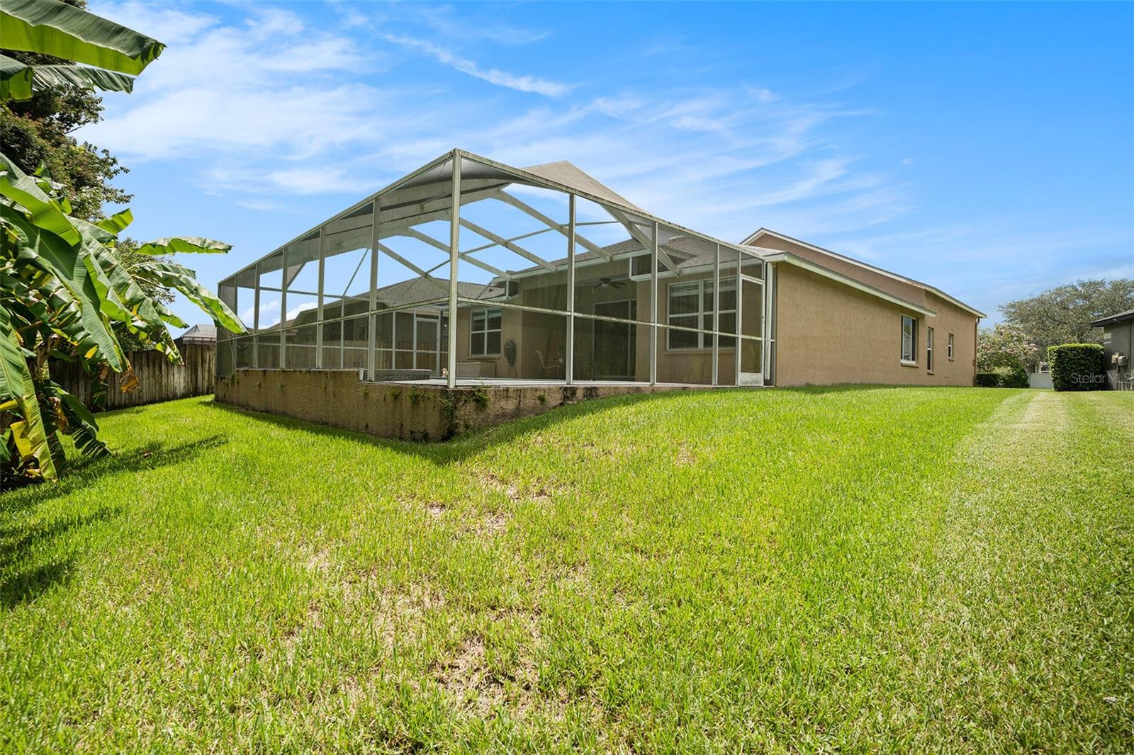 2132 RENSSELAER DR